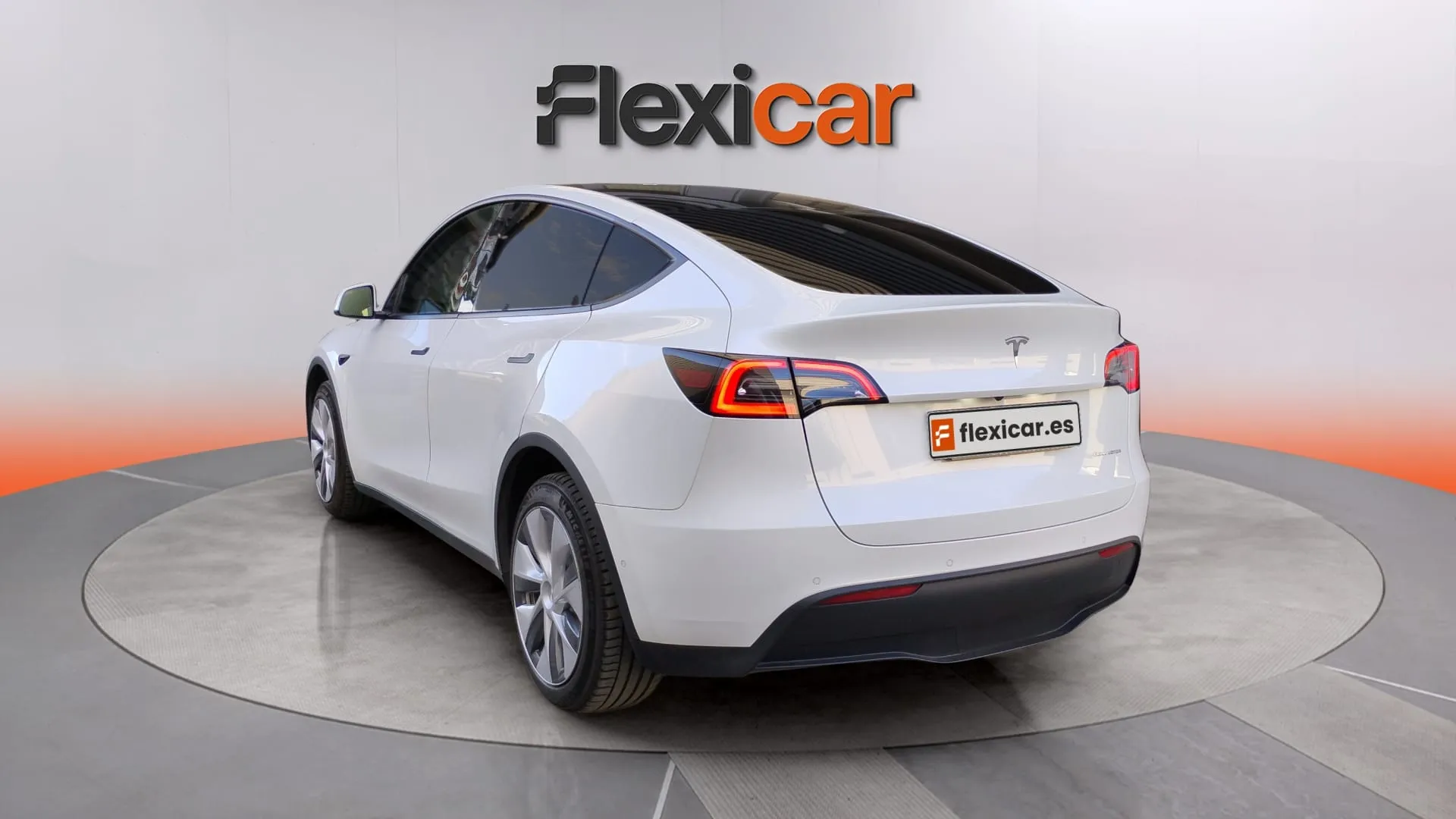 Tesla Model Y Gran Autonomía 4WD - foto 5