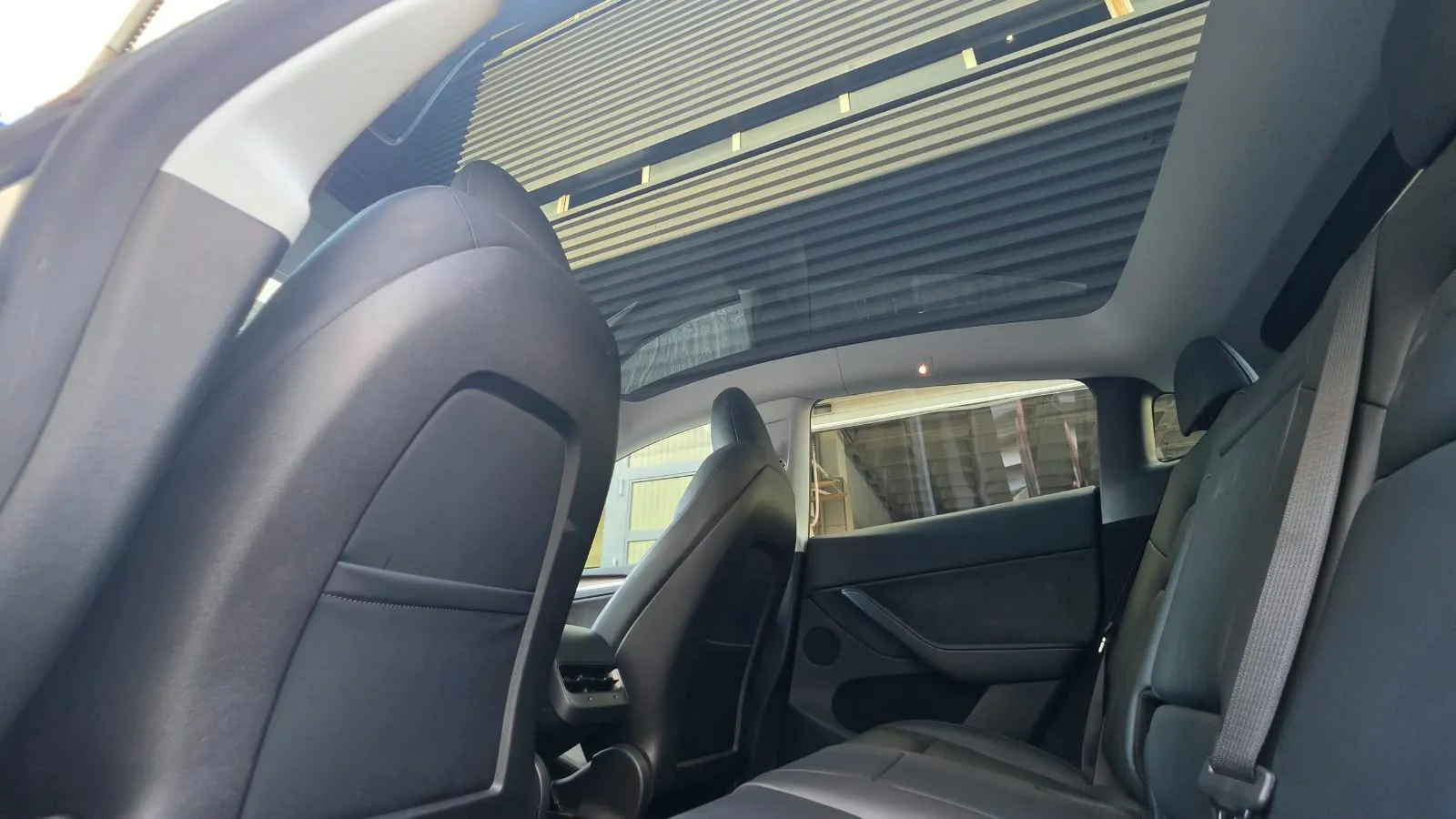 Tesla Model Y Gran Autonomía 4WD - foto 15