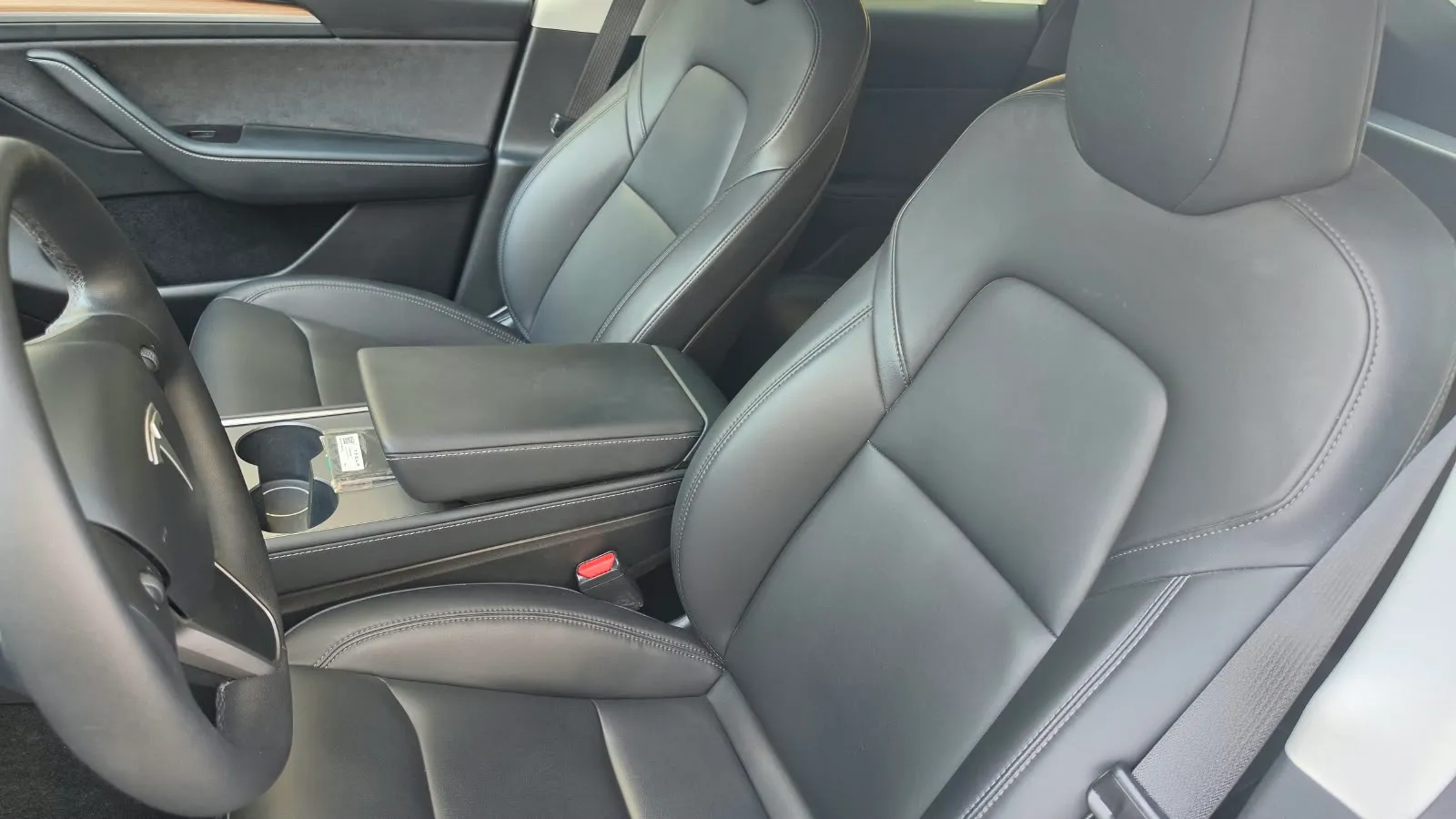 Tesla Model Y Gran Autonomía 4WD - foto 13