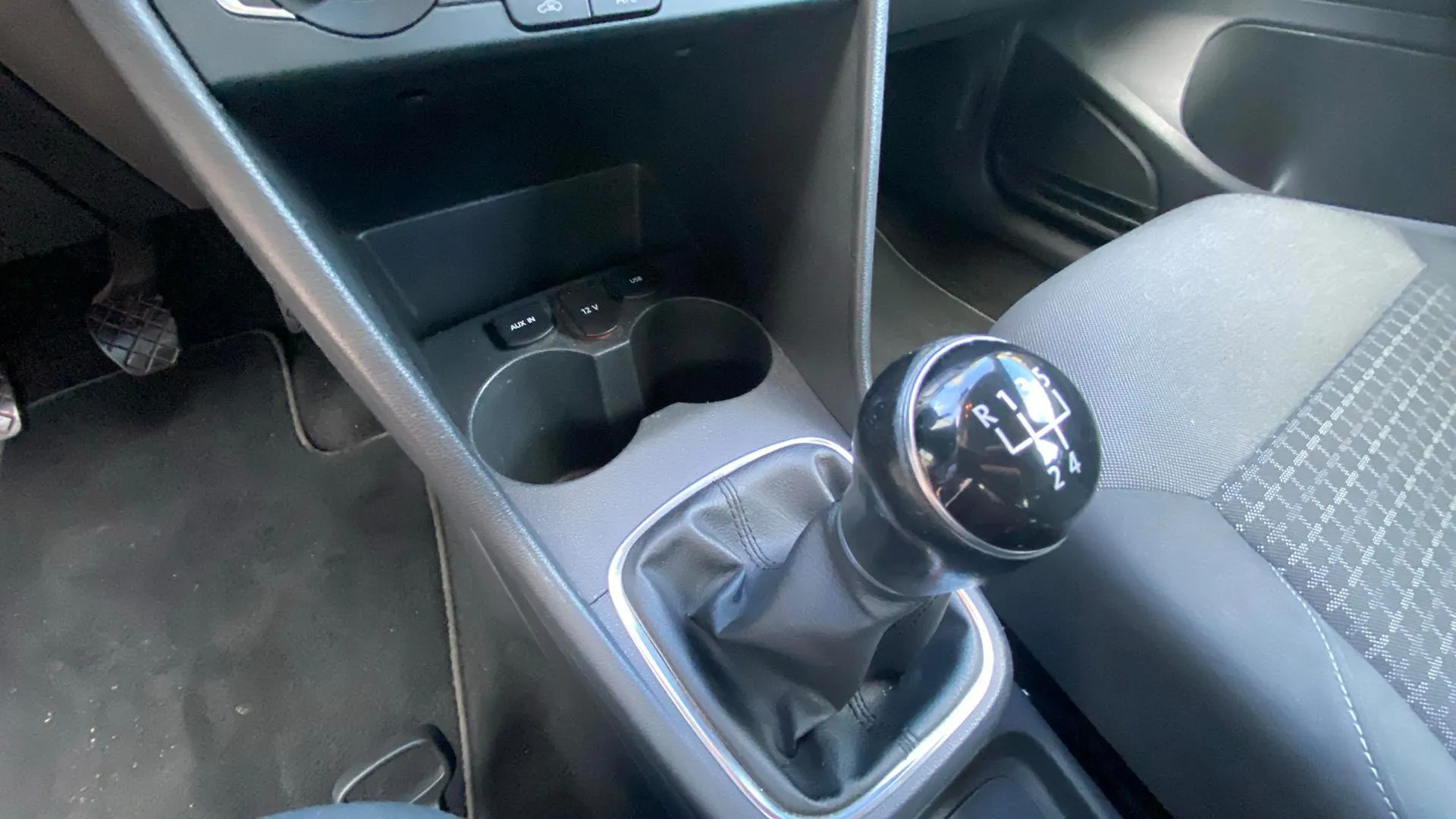 Volkswagen Polo Advance 1.2 TSI BMT - foto 18