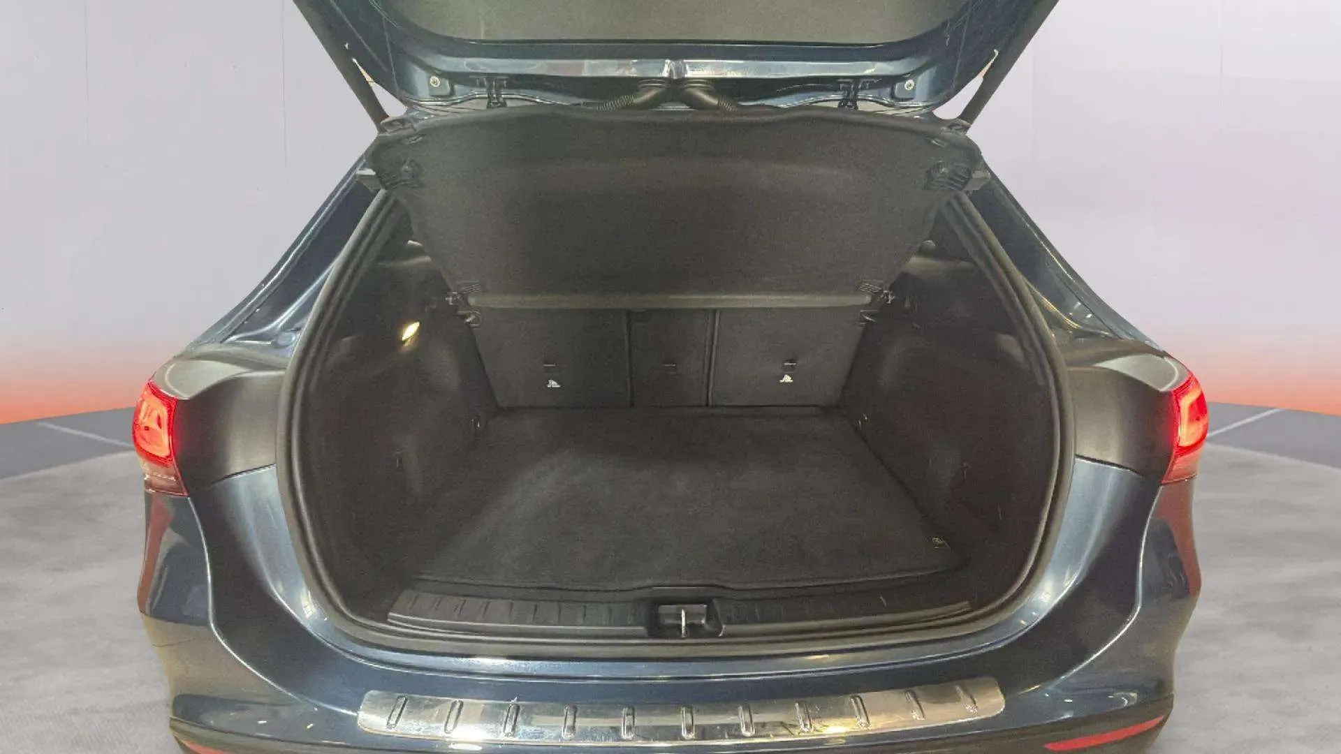 Mercedes-Benz GLA 200 - foto 15