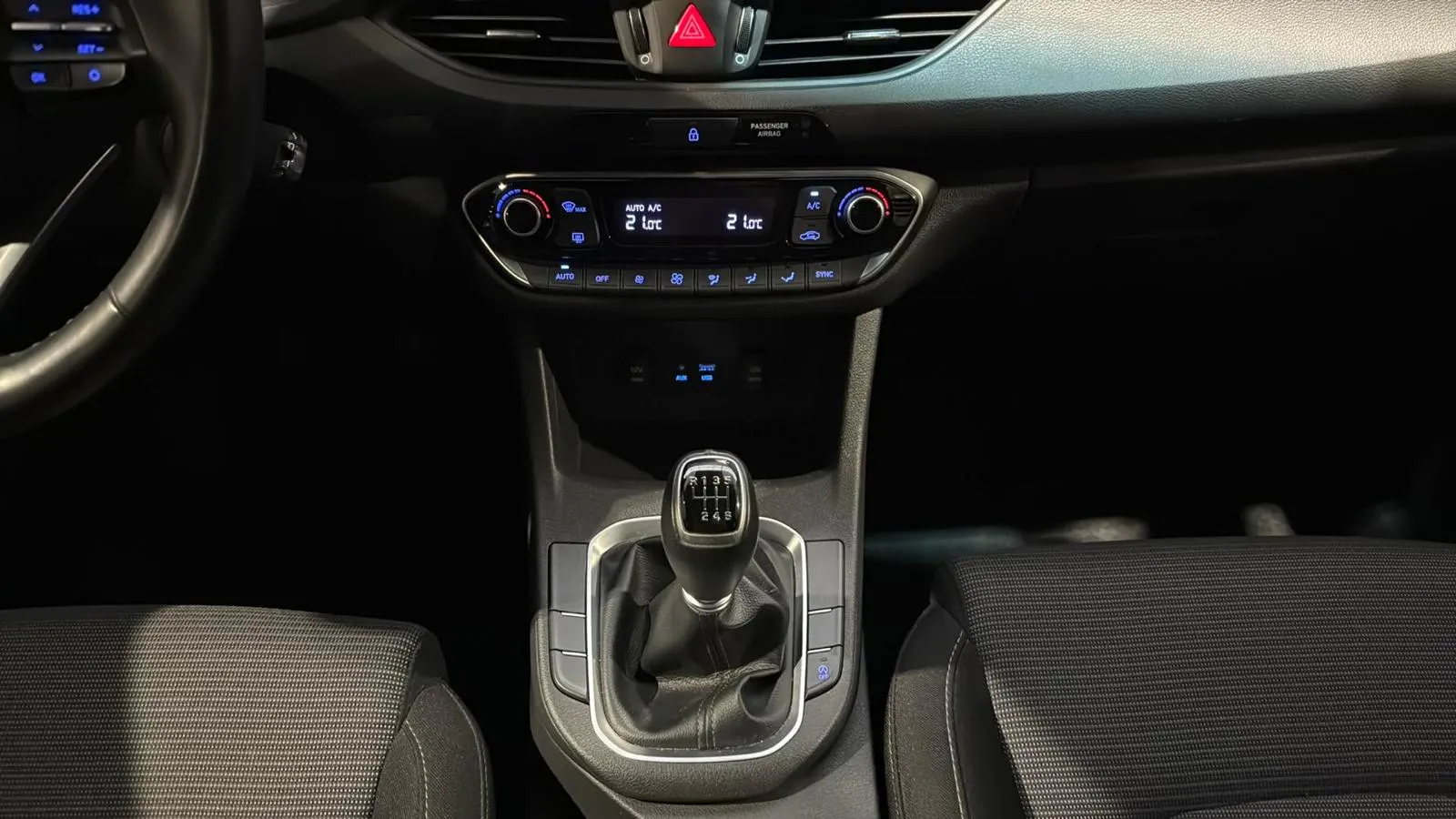 Hyundai i30 1.0 T-GDi Essence - foto 21