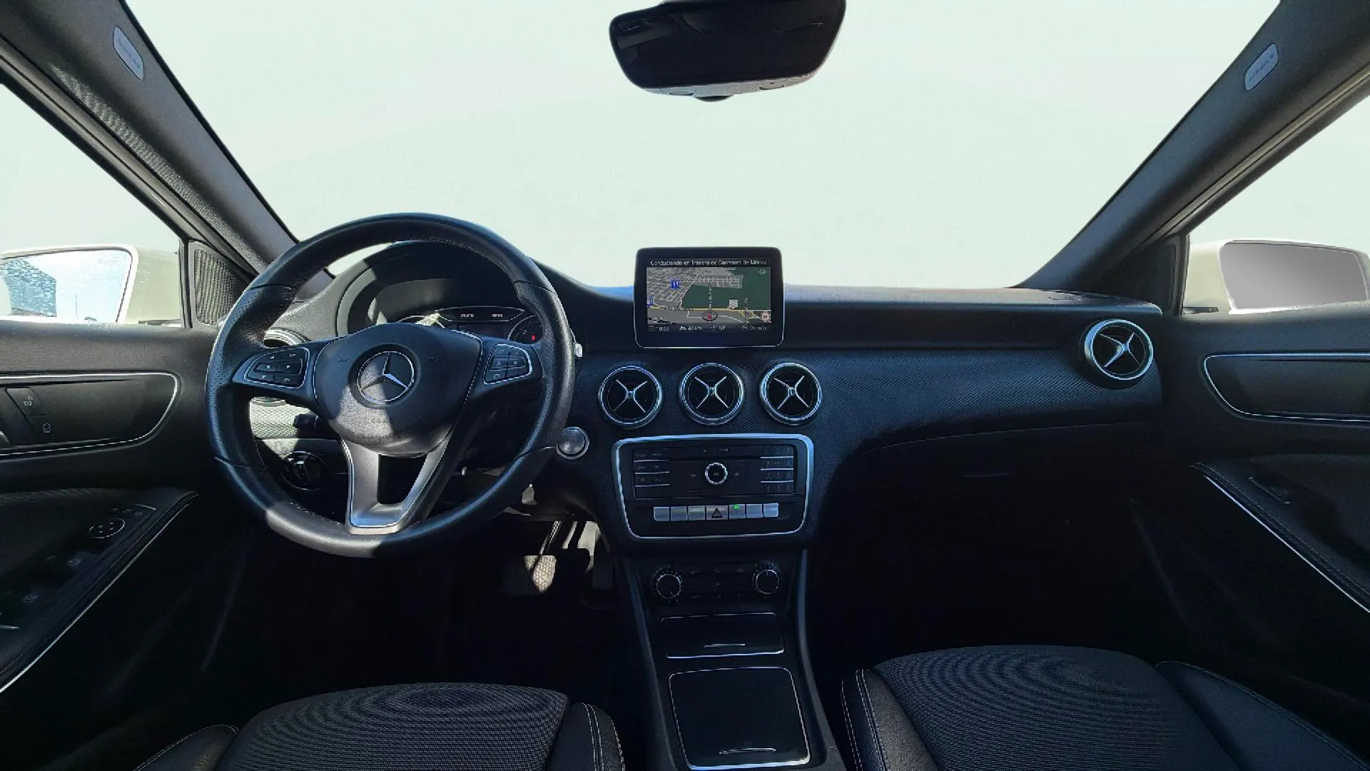 Mercedes-Benz Clase A A 200 d AMG Line - foto 10