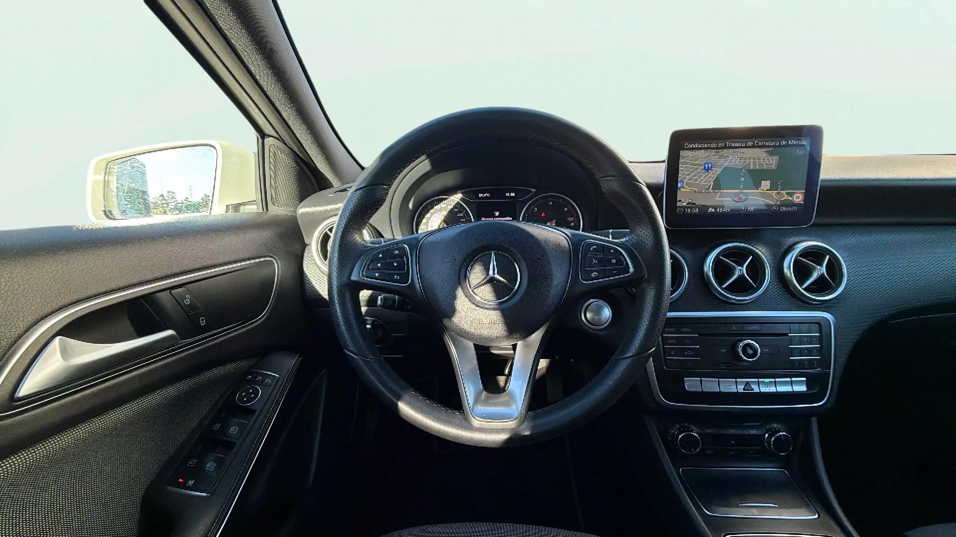 Mercedes-Benz Clase A A 200 d AMG Line - foto 11