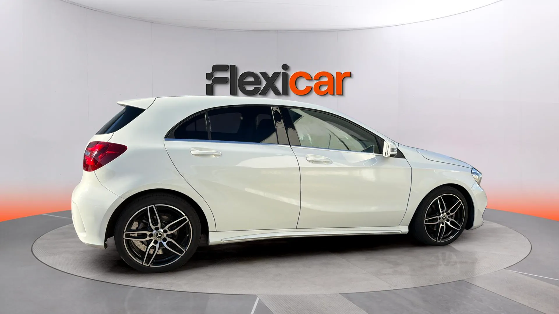 Mercedes-Benz Clase A A 200 d AMG Line - foto 8