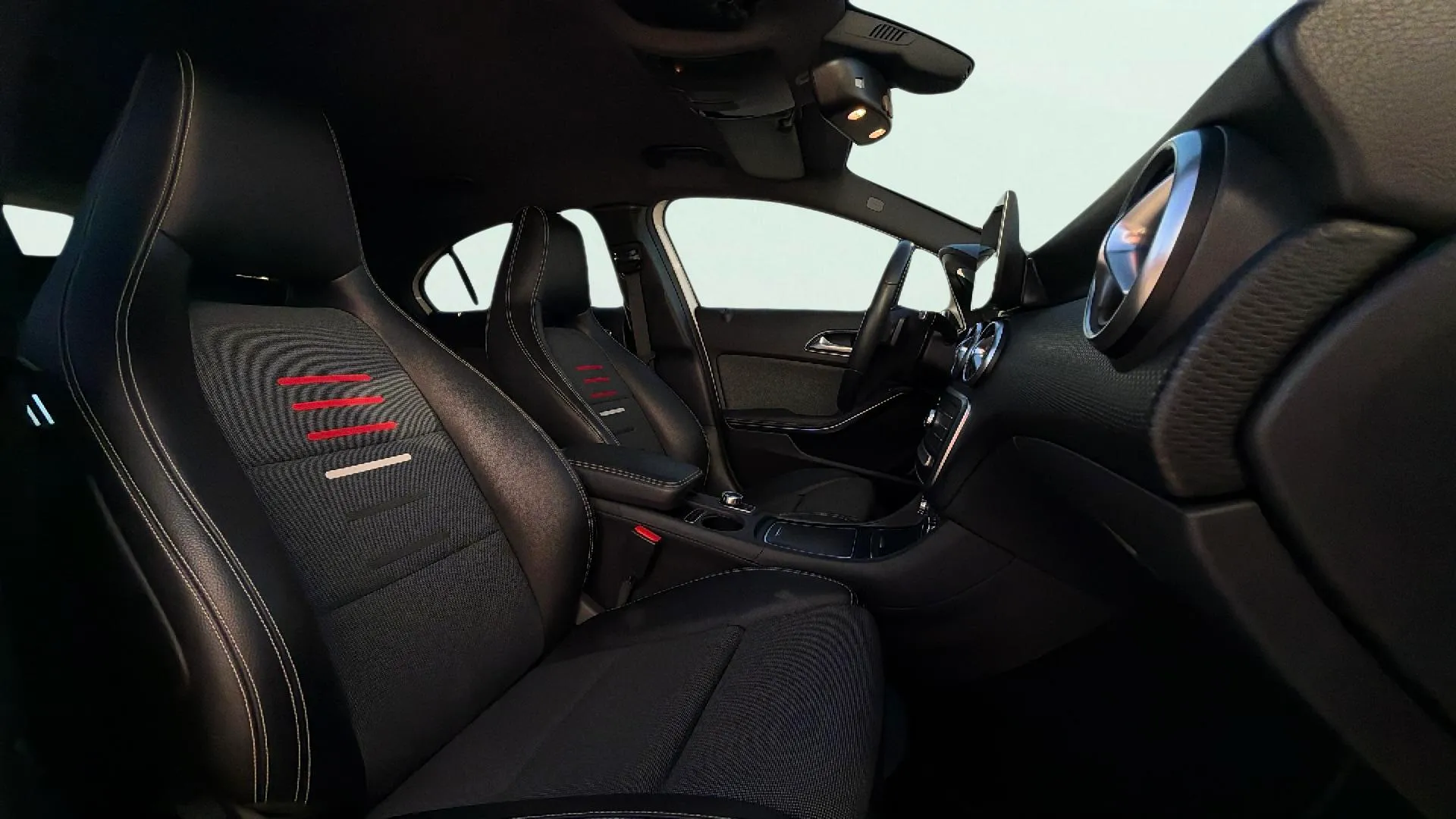Mercedes-Benz Clase A A 200 d AMG Line - foto 14