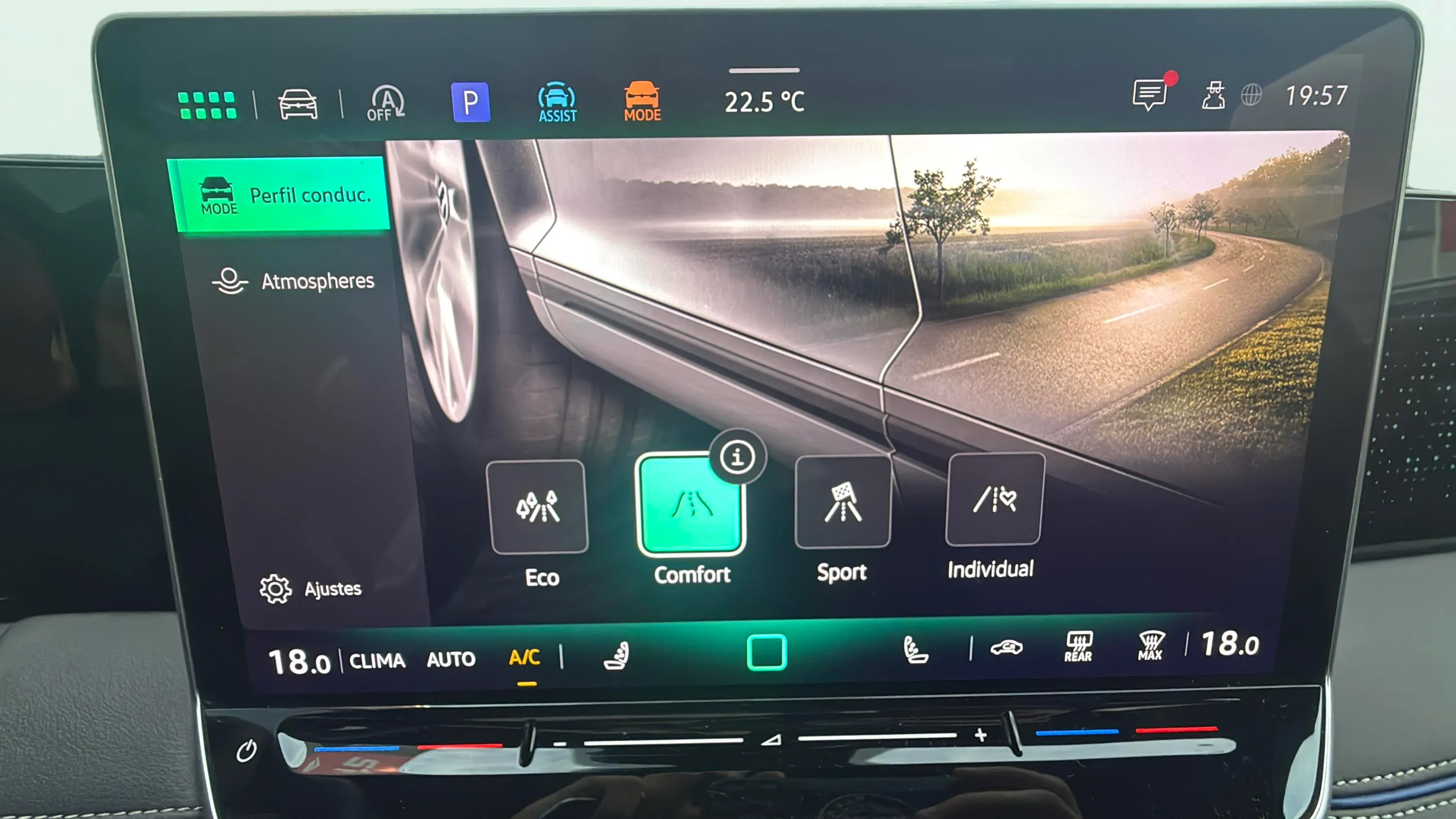 Volkswagen Tiguan "Más" 1.5 eTSI DSG - foto 15
