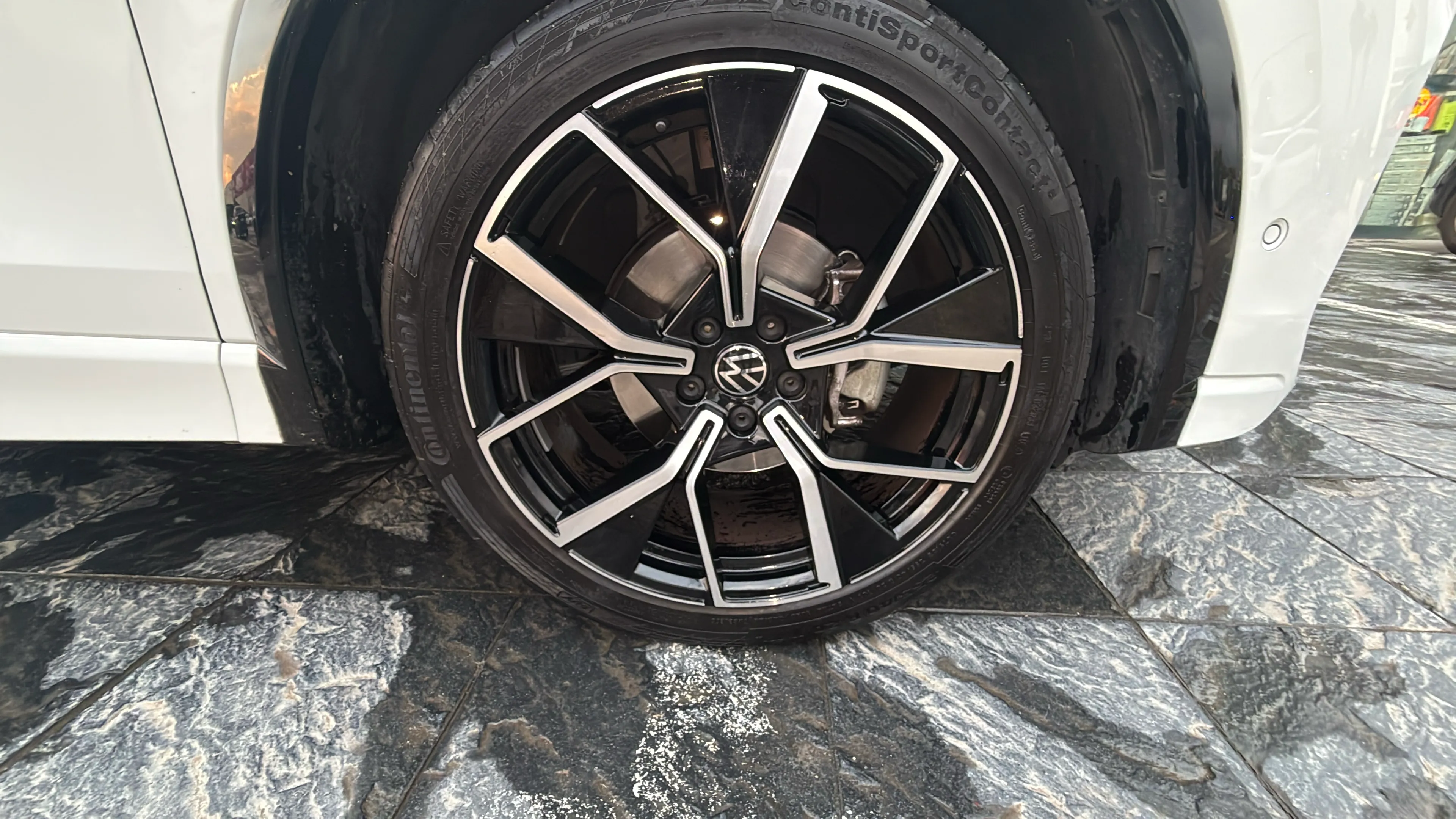 Volkswagen Tiguan "Más" 1.5 eTSI DSG - foto 31