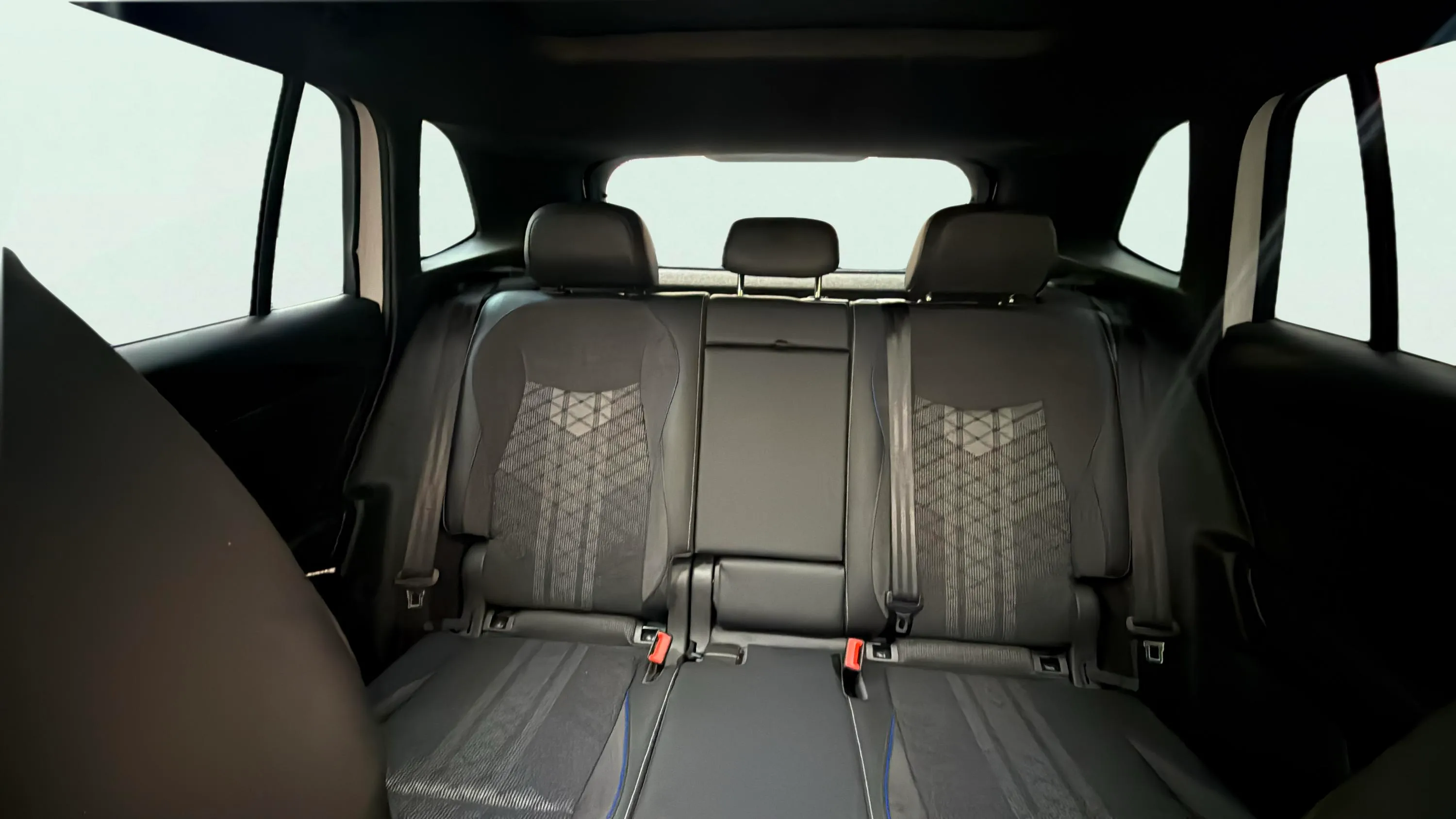 Volkswagen Tiguan "Más" 1.5 eTSI DSG - foto 27