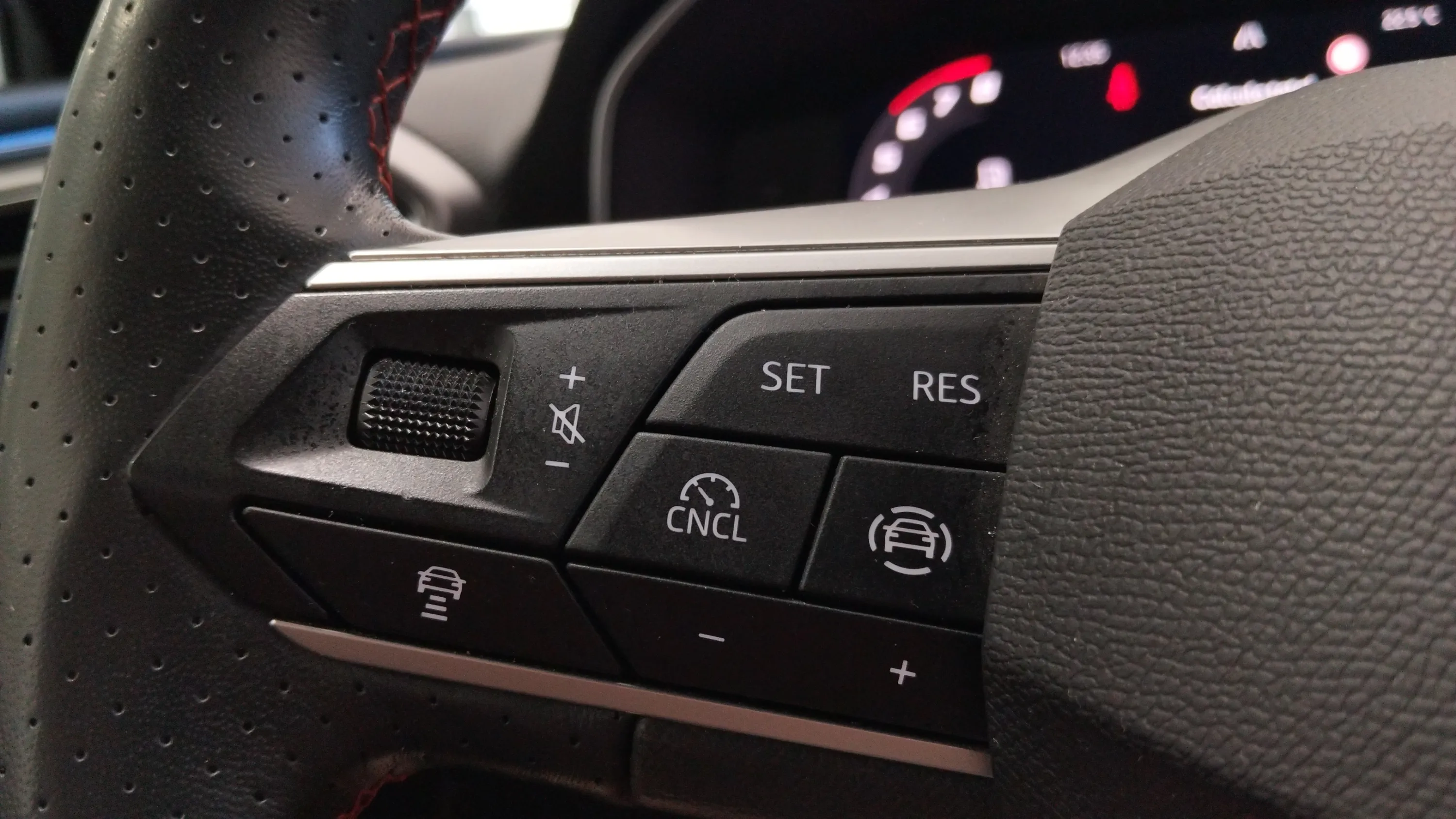 SEAT León 1.5 TSI FR 25 Aniversario - foto 14