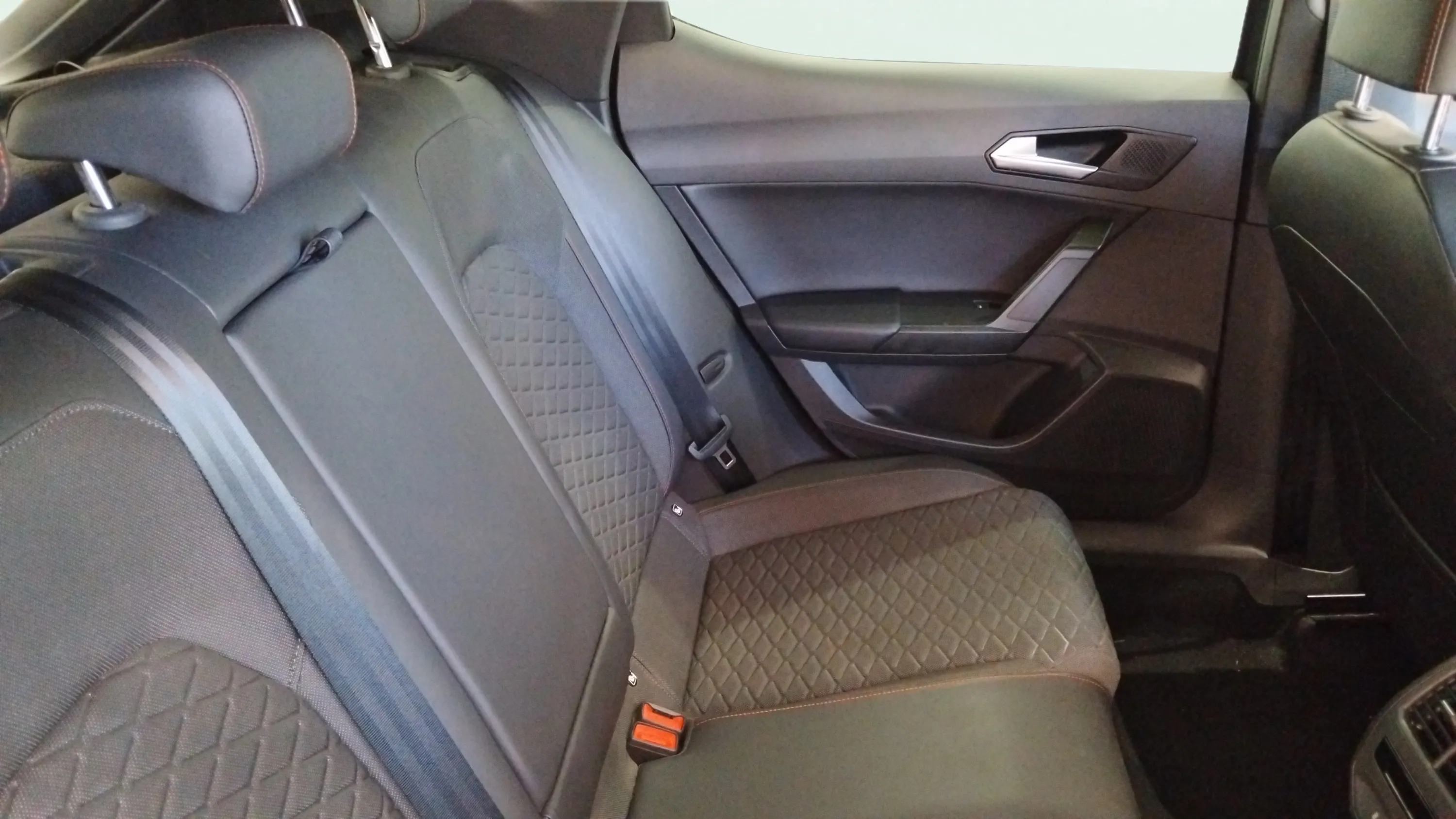 SEAT León 1.5 TSI FR 25 Aniversario - foto 8