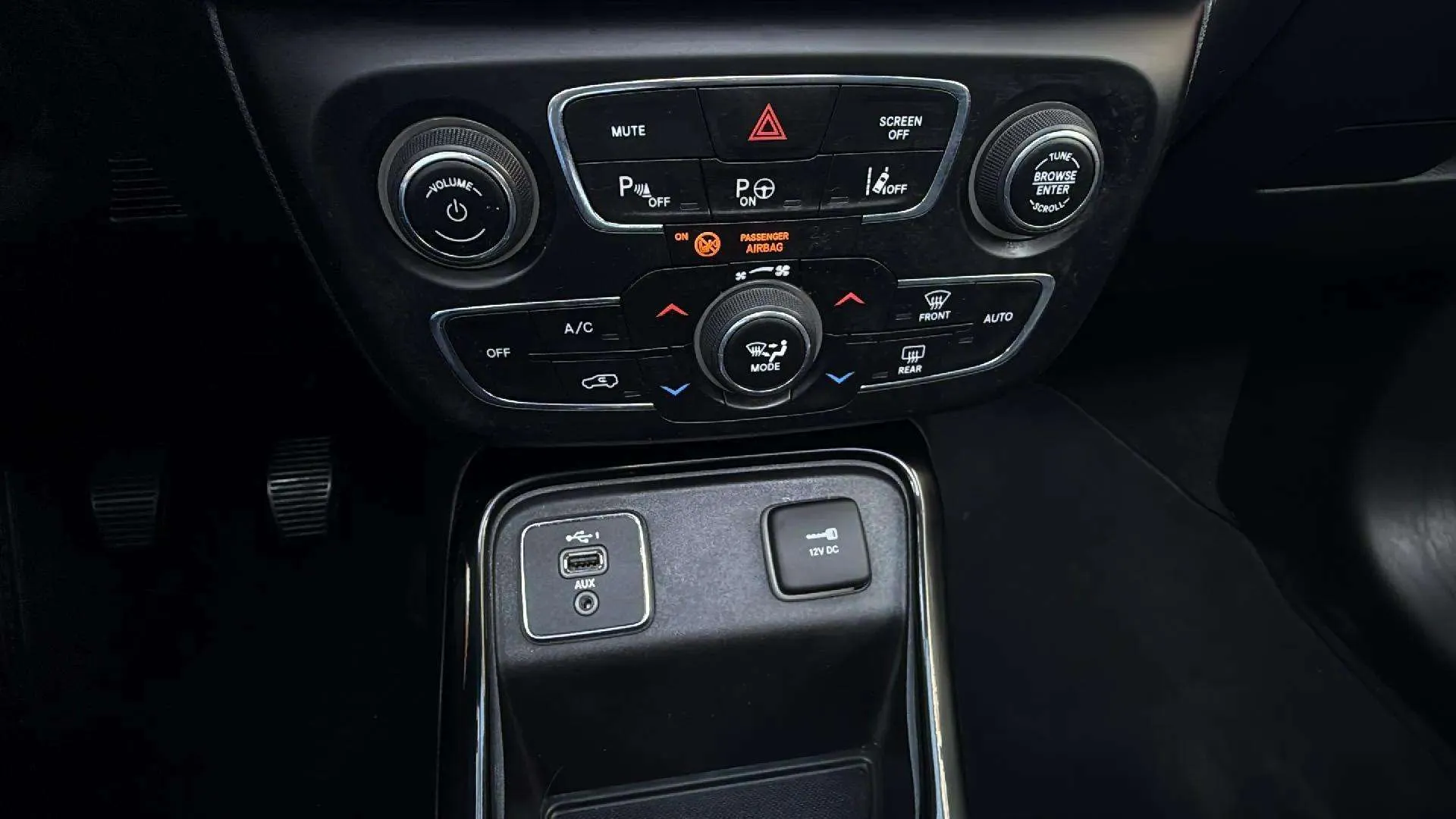 Jeep Compass 1.4 Mair Limited 4x2 - foto 18