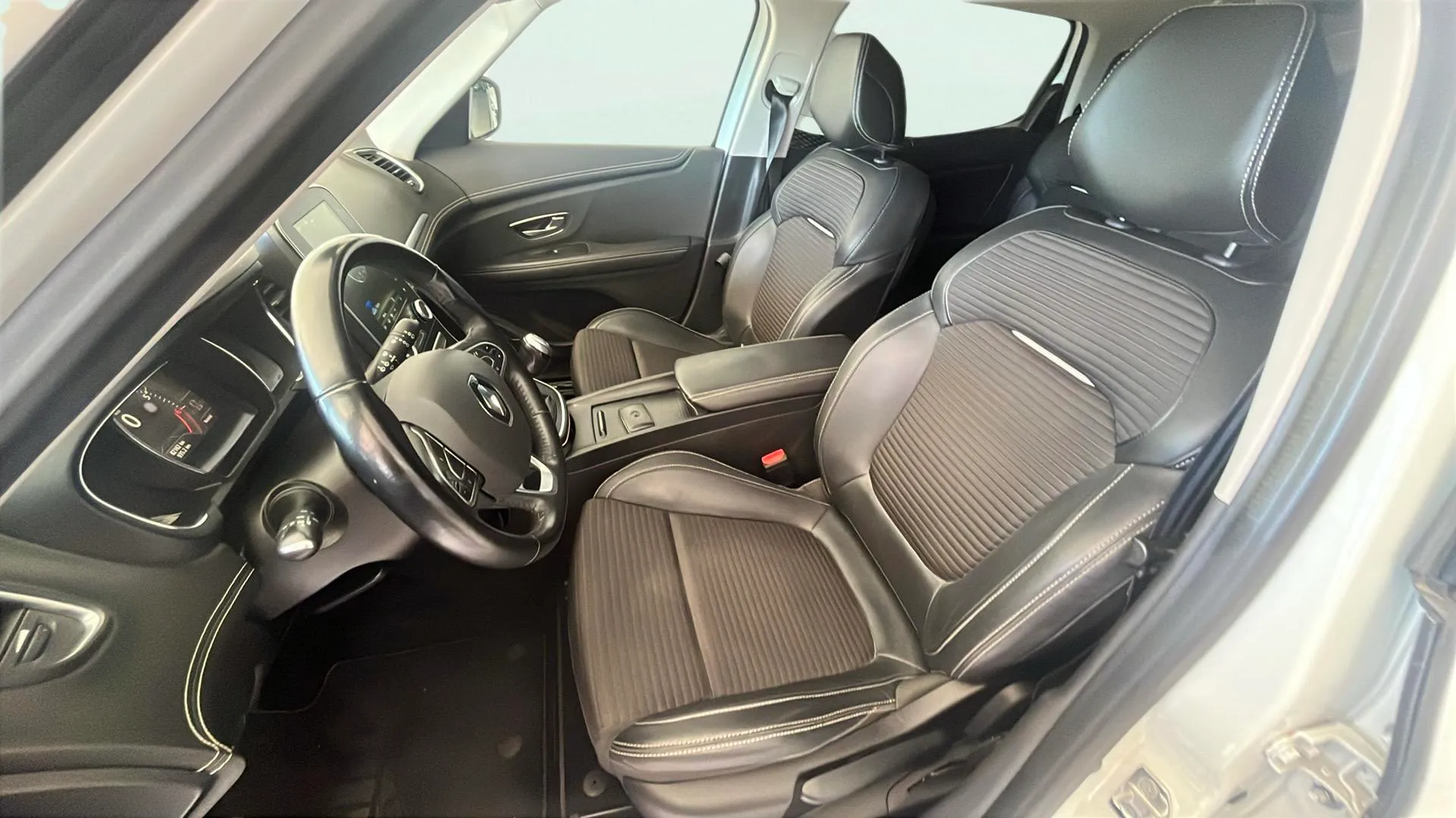 Renault Grand Scénic Limited Energy TCe E6 - foto 12