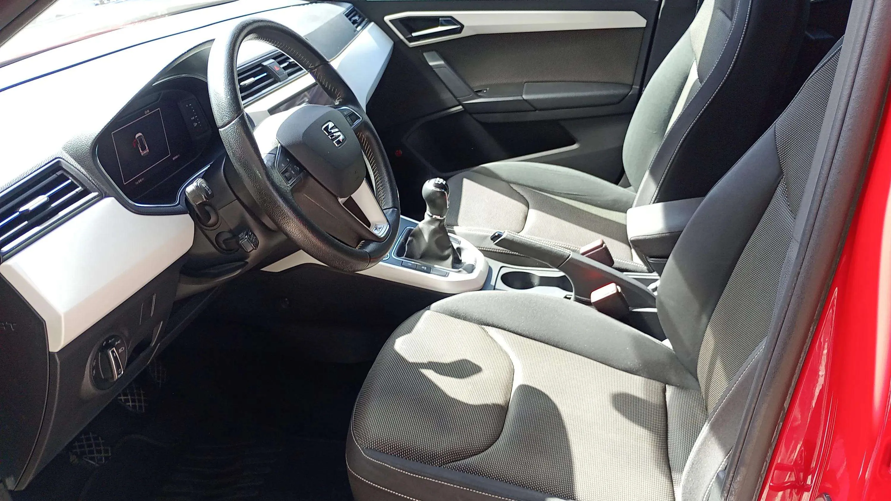 SEAT Arona 1.0 TSI Xcellence Ecomotive - foto 9
