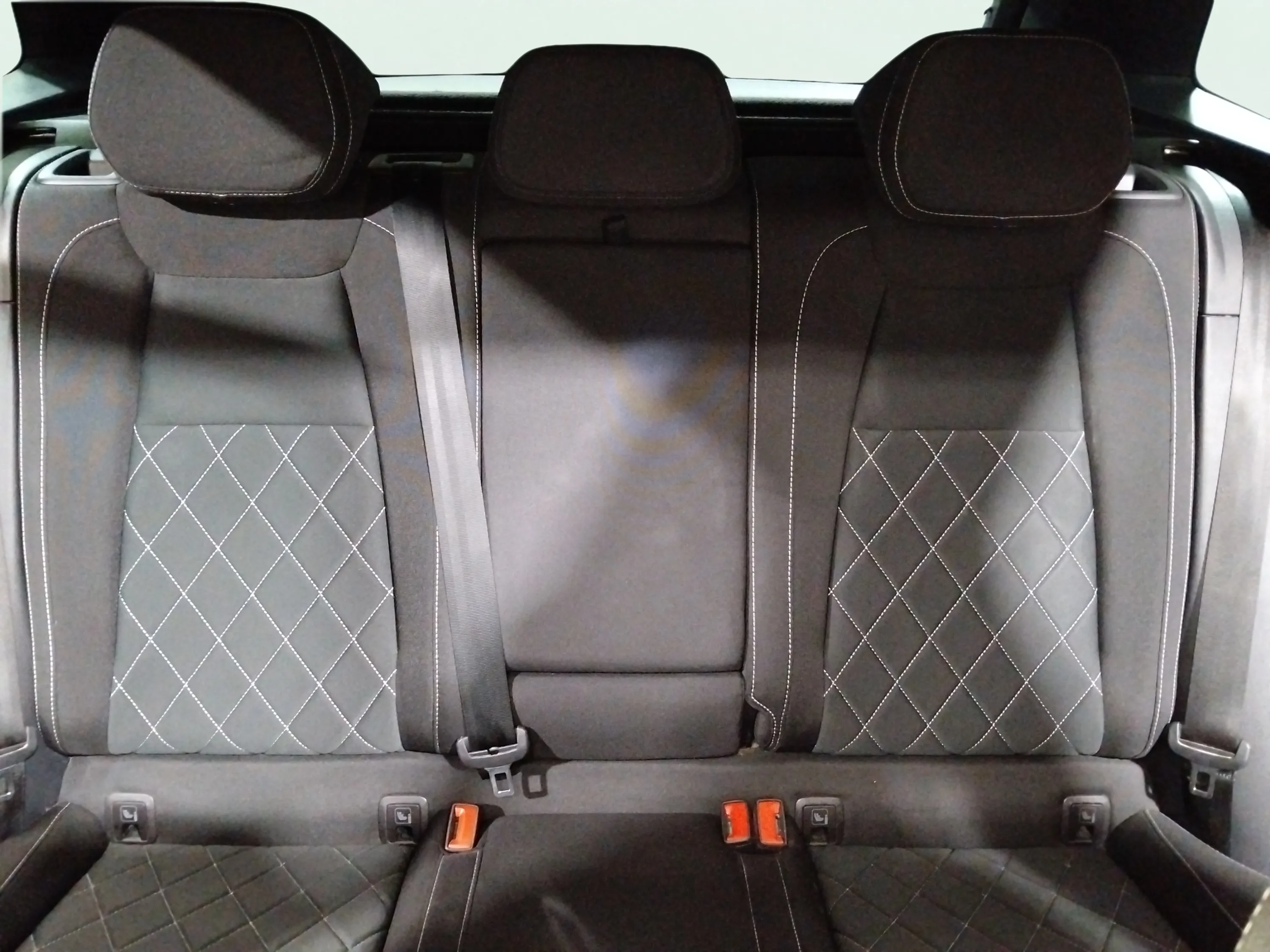 Škoda Karoq 1.5 TSI DSG ACT 125 Aniv - foto 15