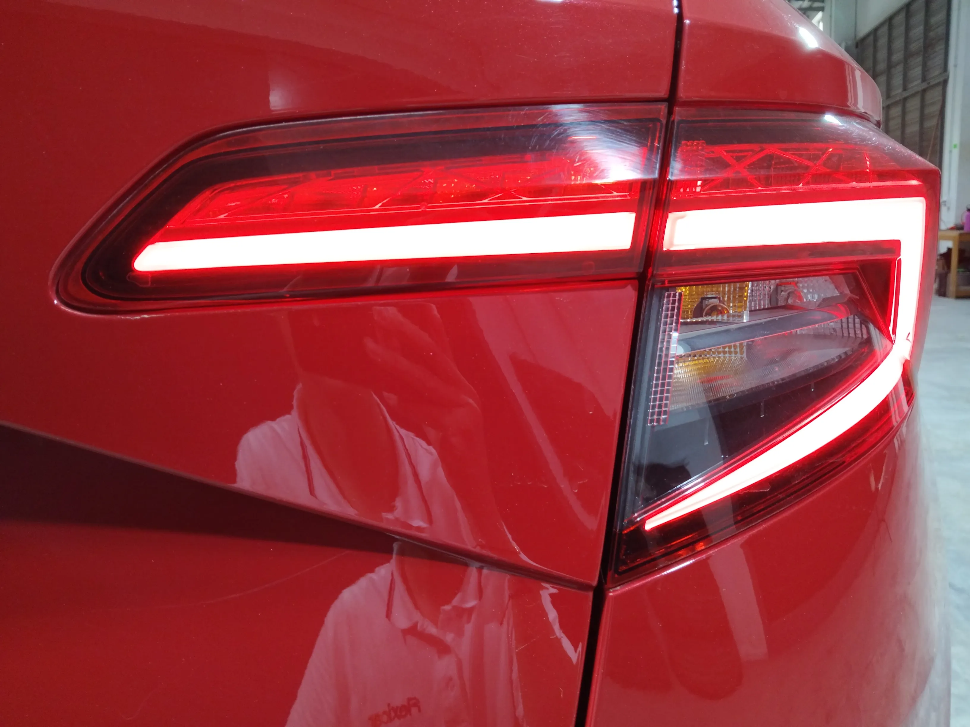 Škoda Karoq 1.5 TSI DSG ACT 125 Aniv - foto 18
