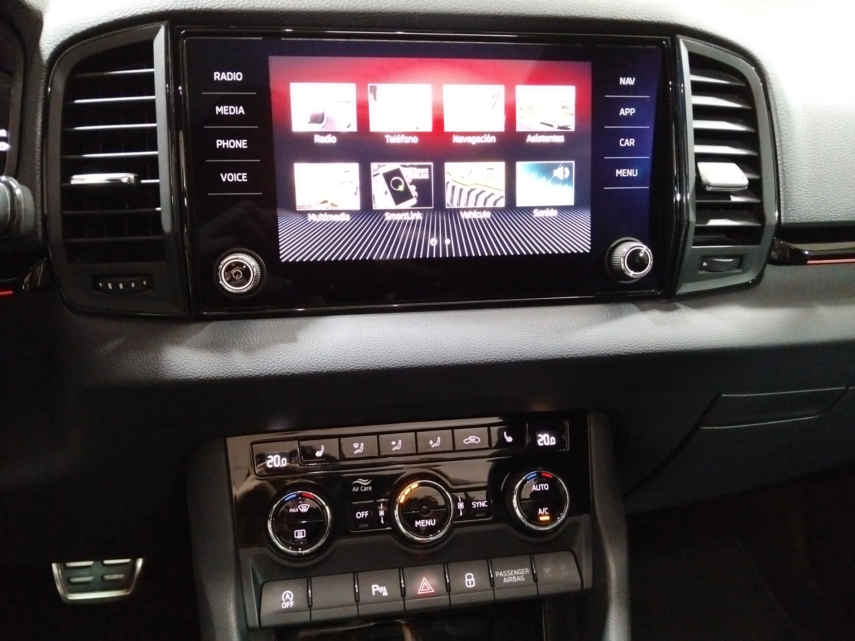 Škoda Karoq 1.5 TSI DSG ACT 125 Aniv - foto 22