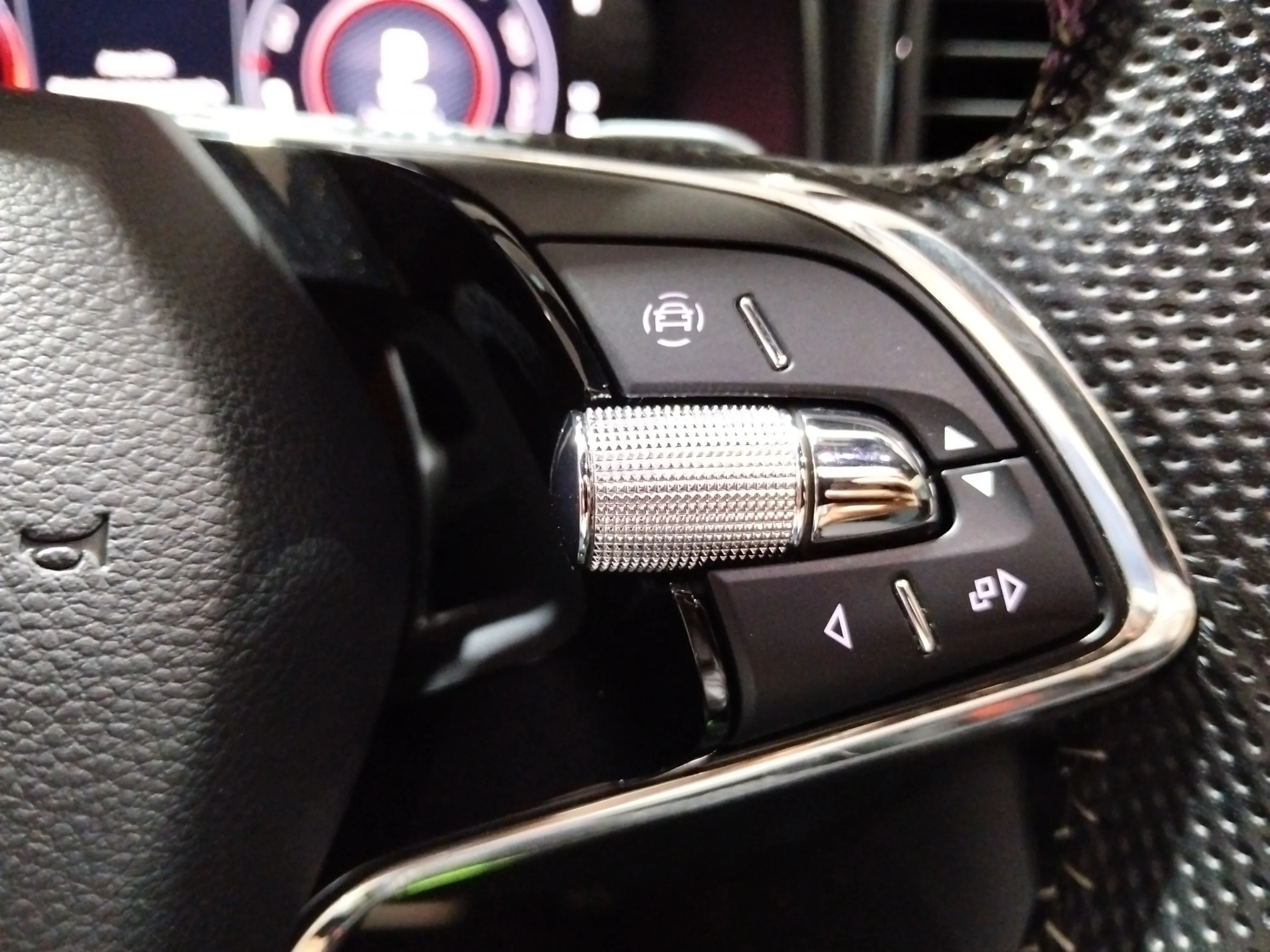 Škoda Karoq 1.5 TSI DSG ACT 125 Aniv - foto 23