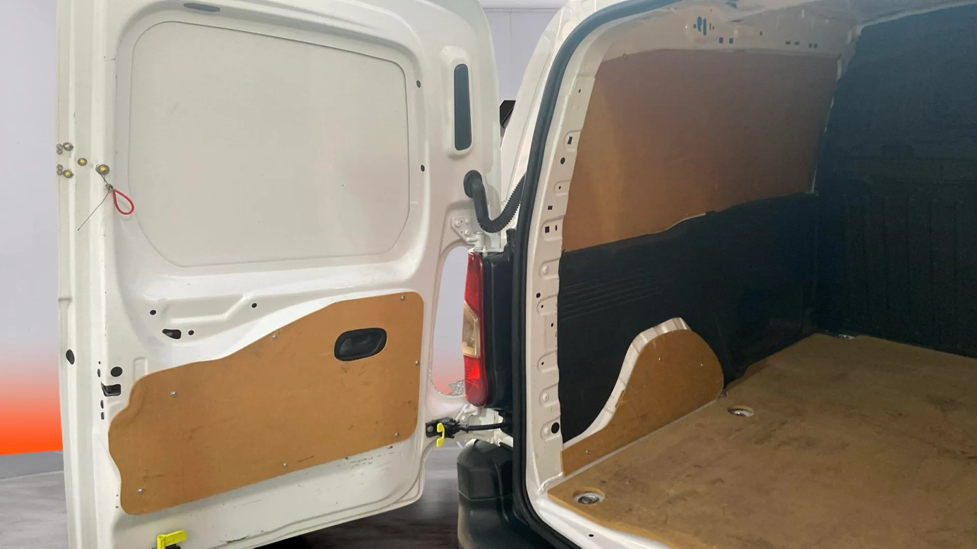 Opel Combo 1.5 TD Express L H1 1000kg - foto 18