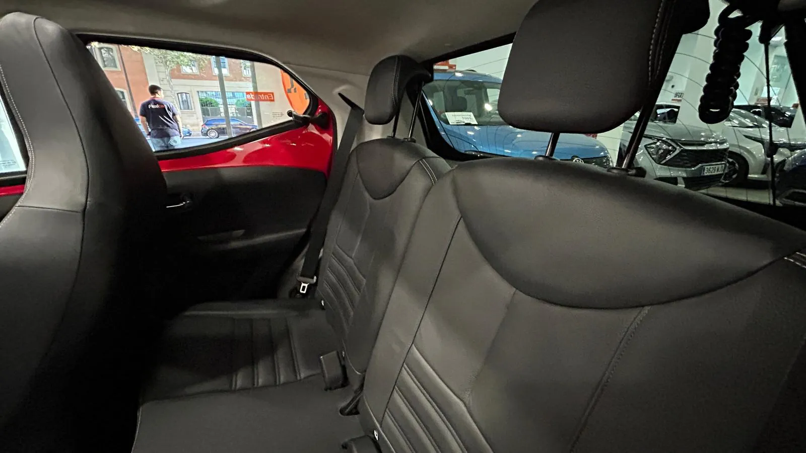 Toyota Aygo 1.0 70 x-cite - foto 6