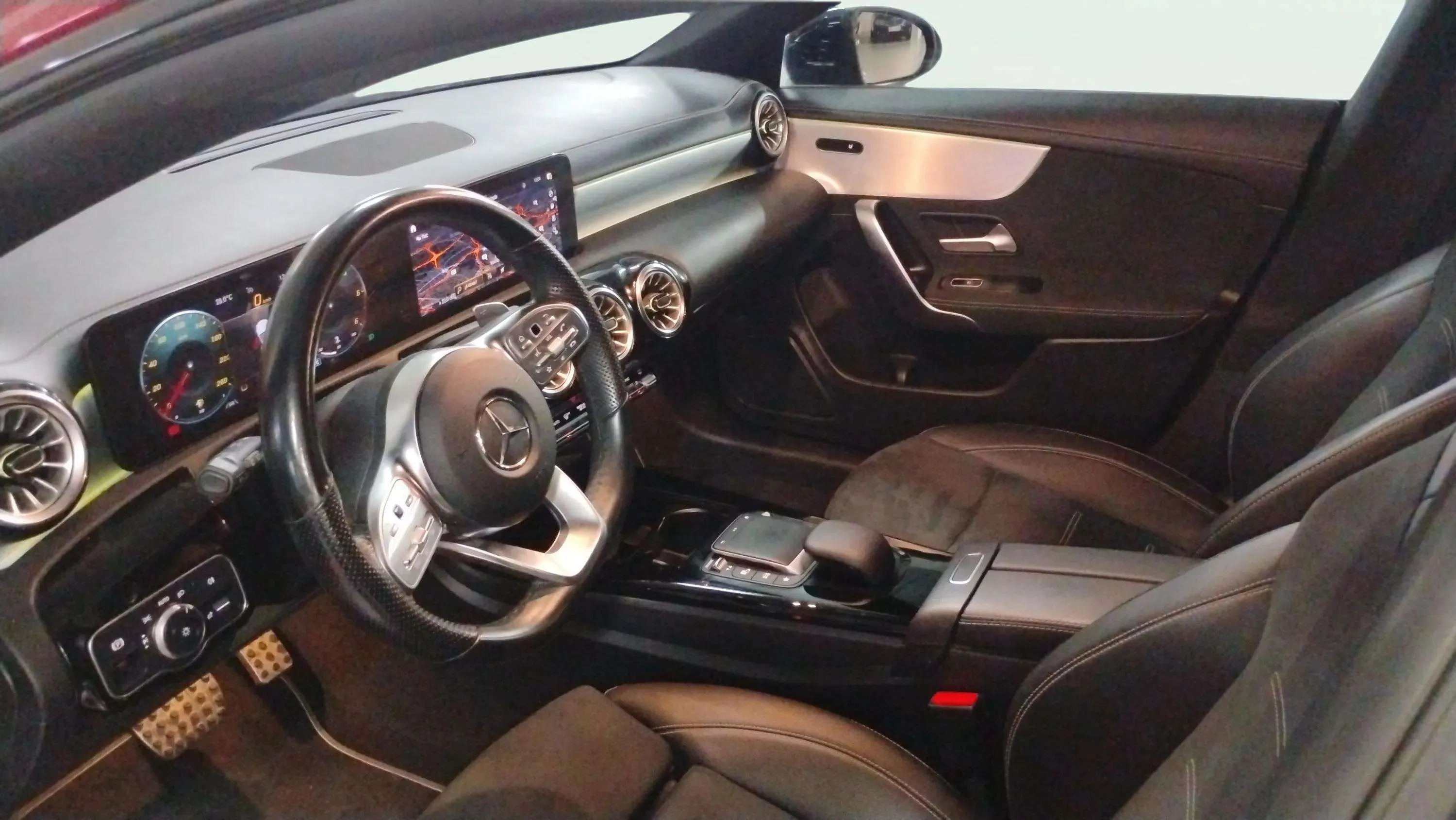 Mercedes-Benz CLA 220 D DCT Shooting Brake - foto 6