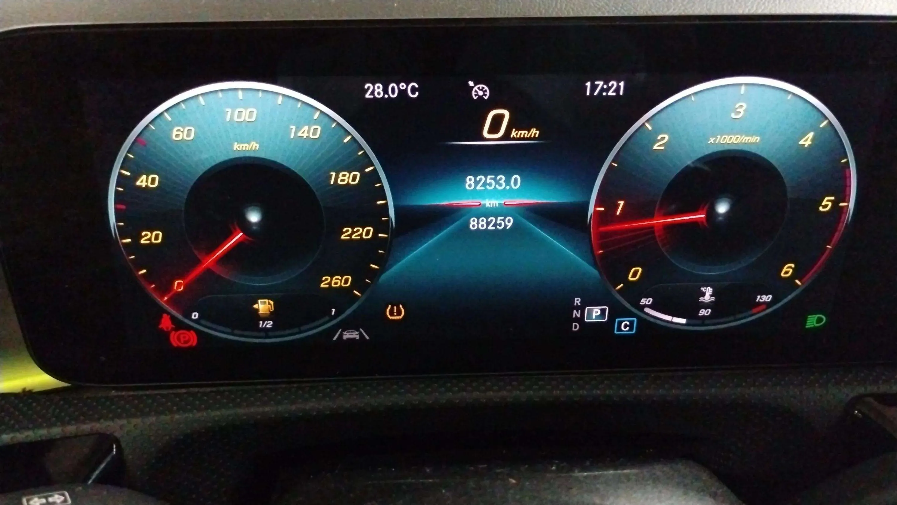 Mercedes-Benz CLA 220 D DCT Shooting Brake - foto 18