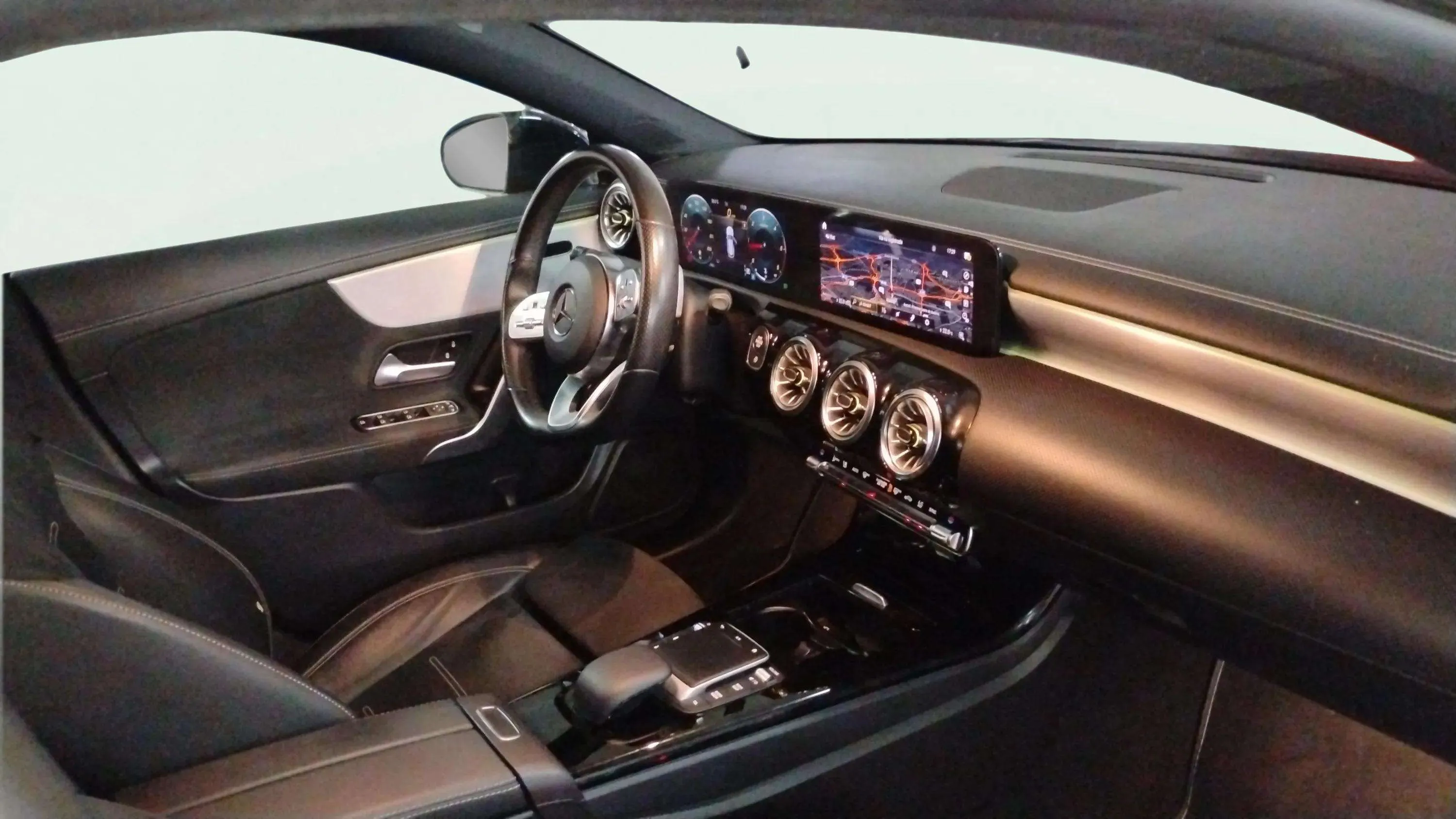 Mercedes-Benz CLA 220 D DCT Shooting Brake - foto 9