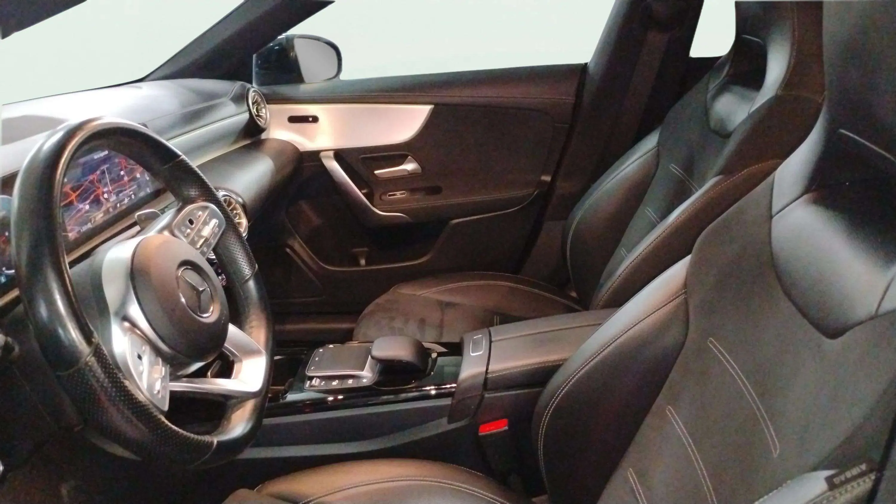 Mercedes-Benz CLA 220 D DCT Shooting Brake - foto 7