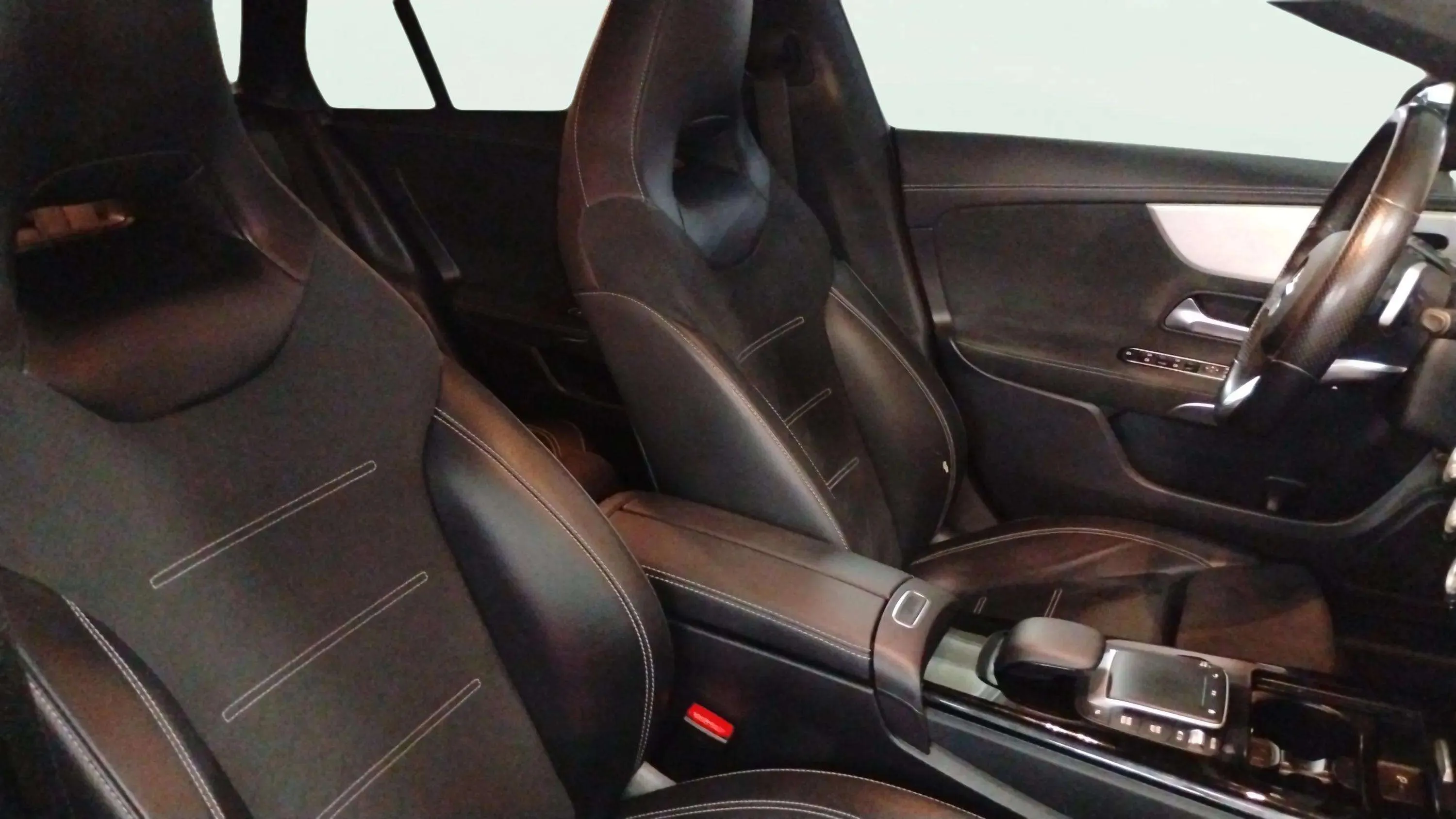 Mercedes-Benz CLA 220 D DCT Shooting Brake - foto 10