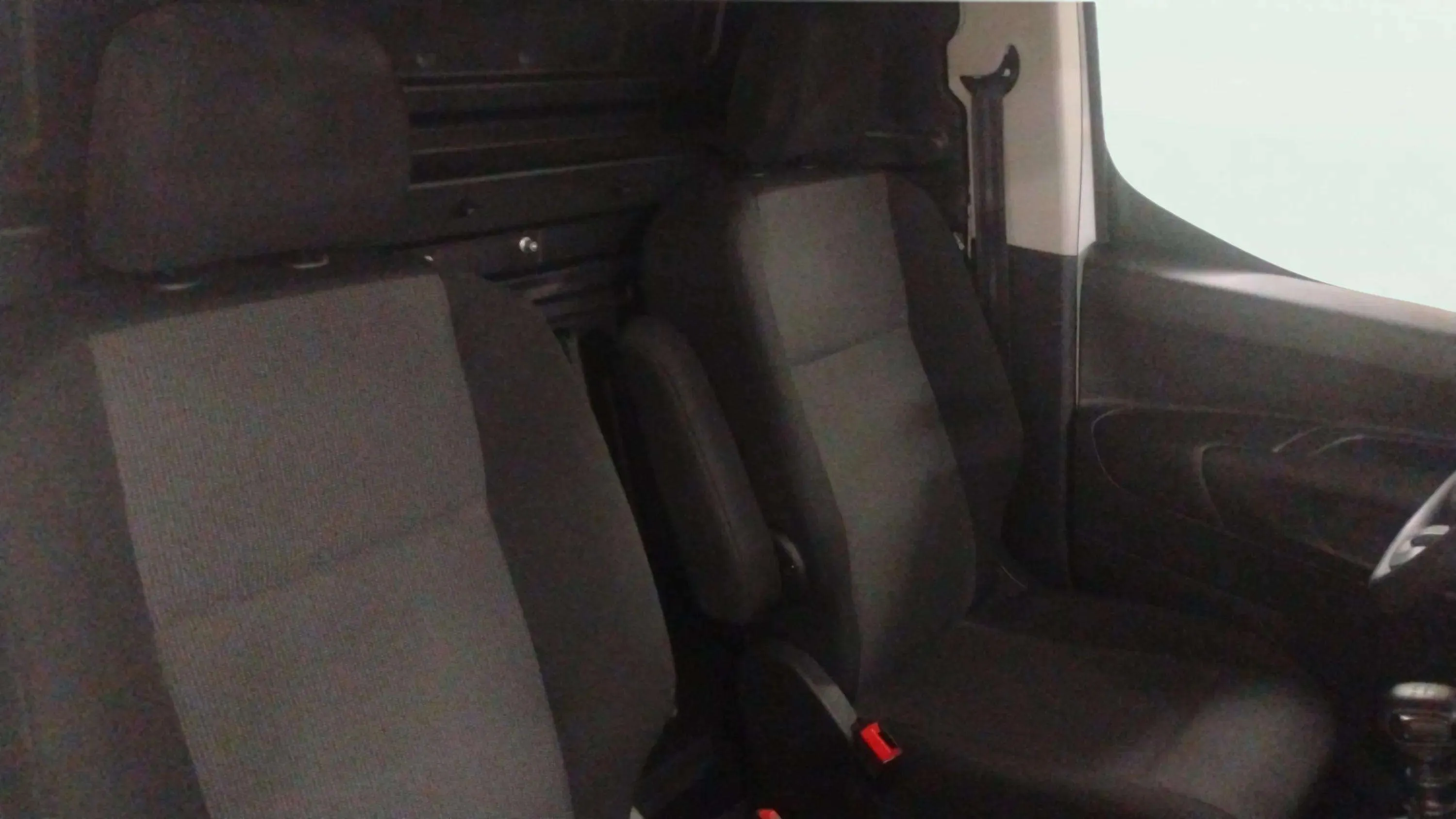 Toyota Proace City Combi N1 L2 1.5D GX - foto 10