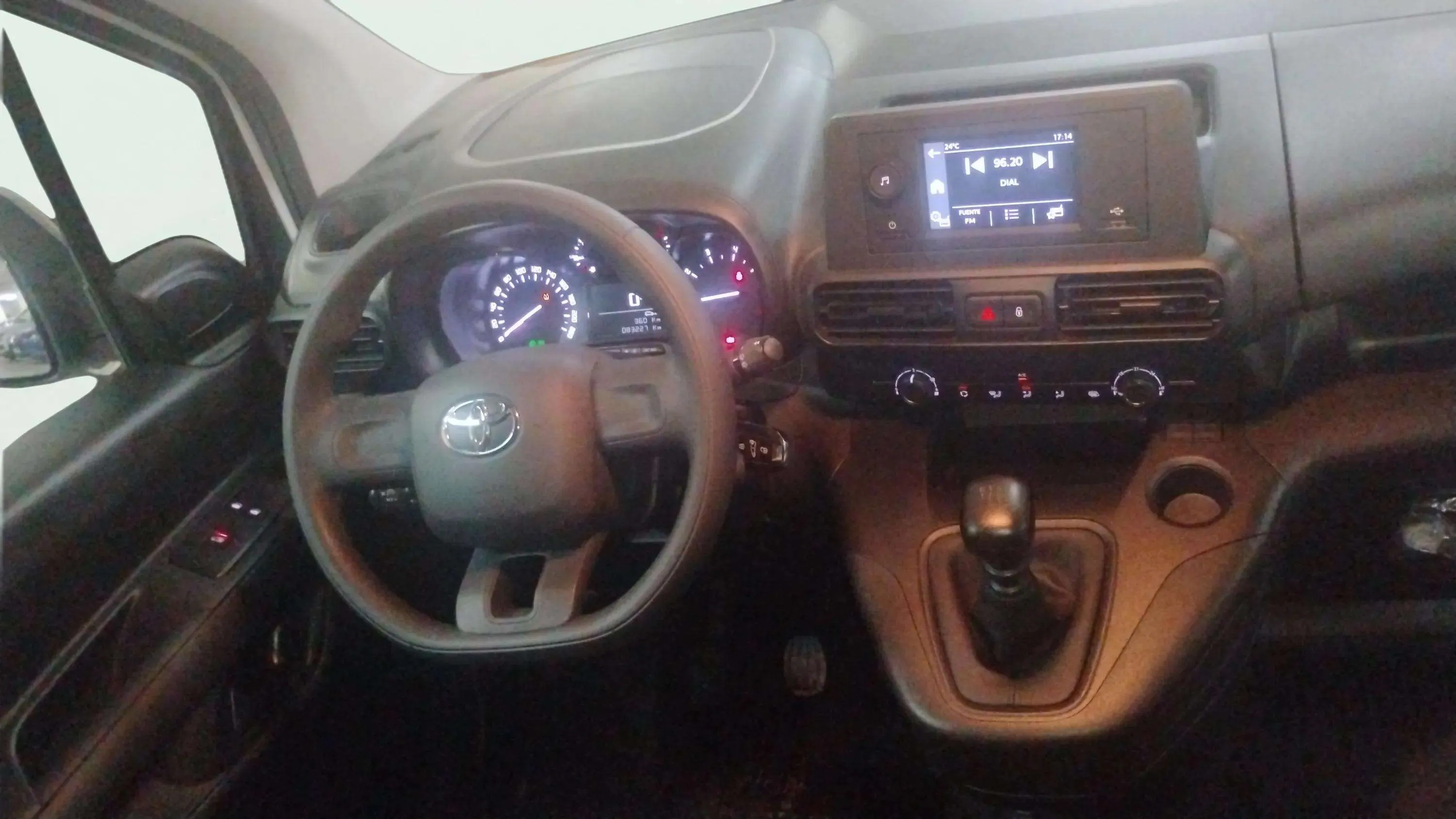 Toyota Proace City Combi N1 L2 1.5D GX - foto 13