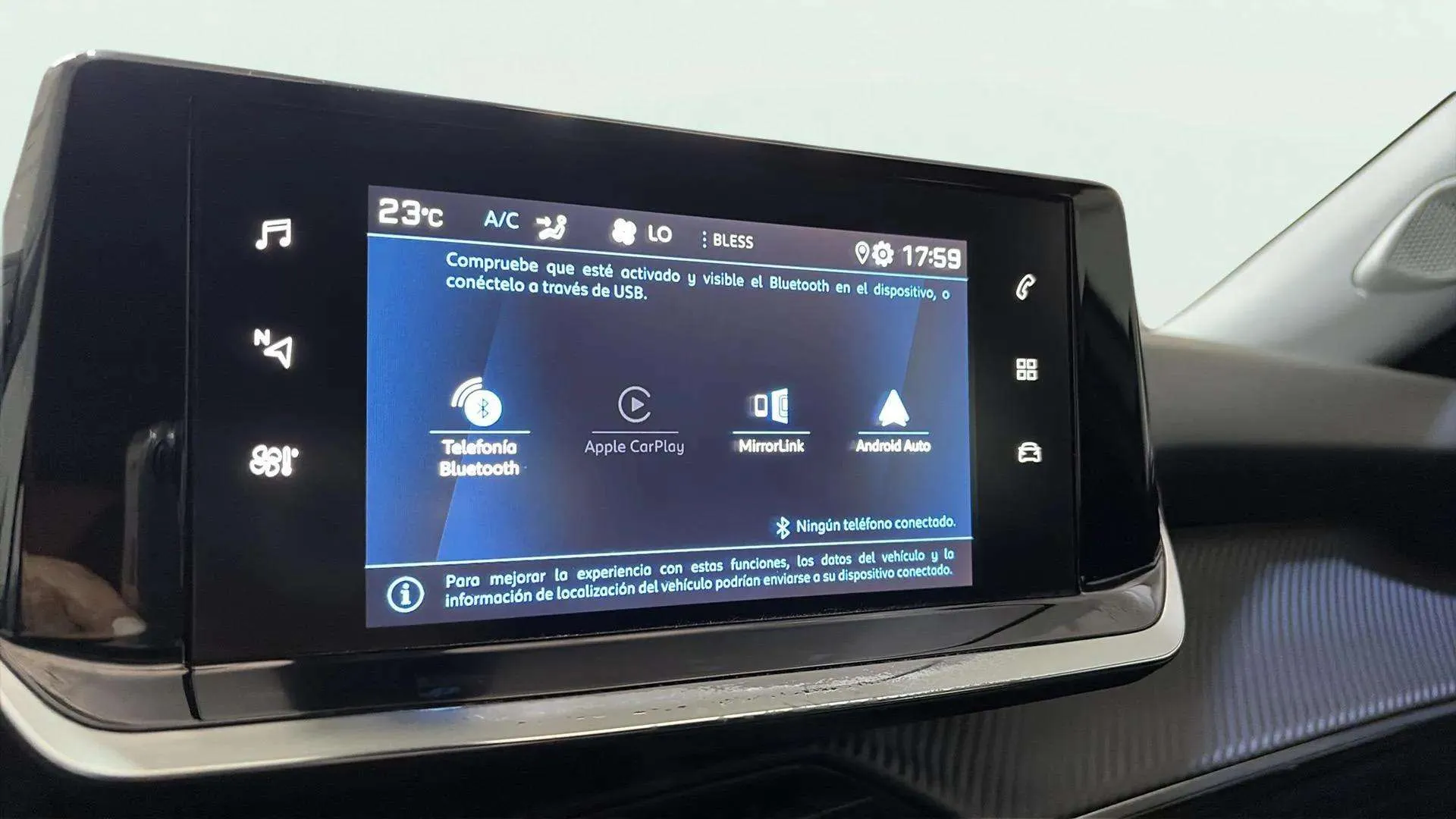 Peugeot 2008 Active PureTech 100 BVM6 - foto 21