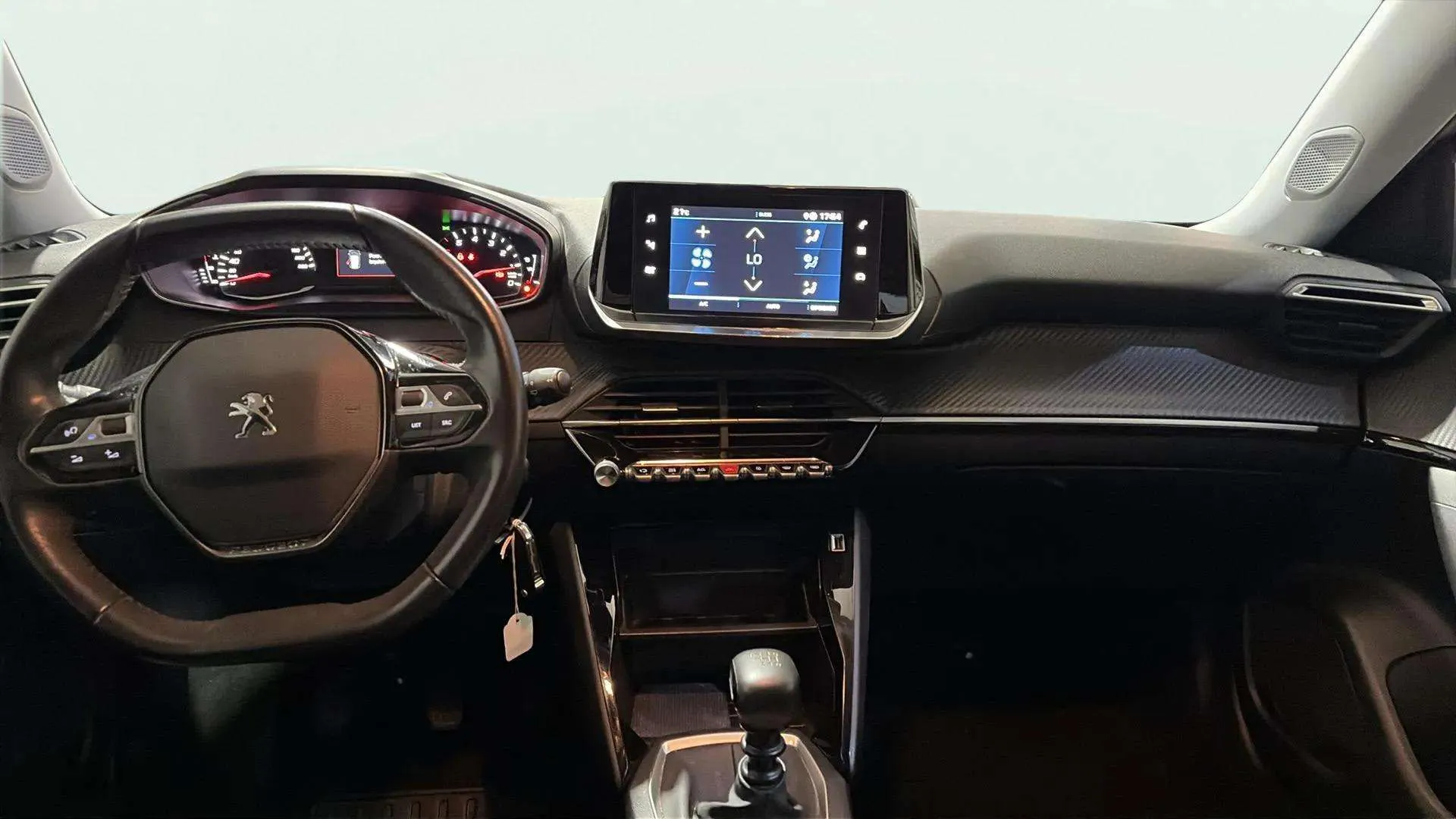 Peugeot 2008 Active PureTech 100 BVM6 - foto 12