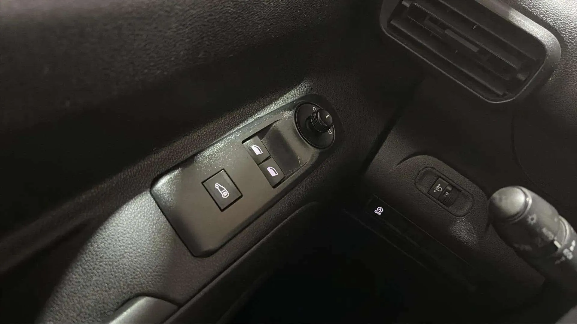 Peugeot Partner Asphalt Standard 600kg BlueHDi - foto 15