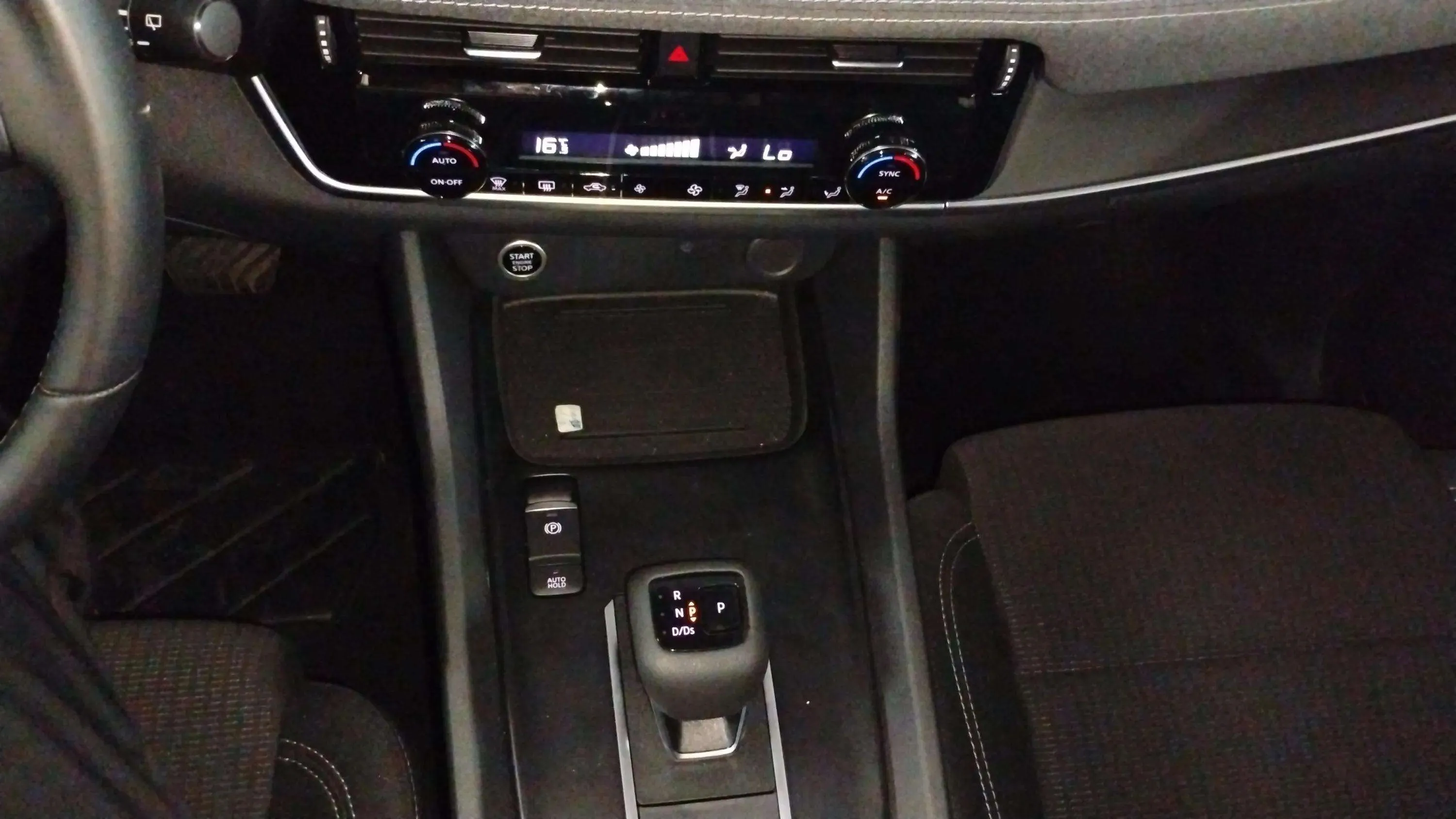 Nissan Qashqai DIG-T mHEV CVT Acenta - foto 26