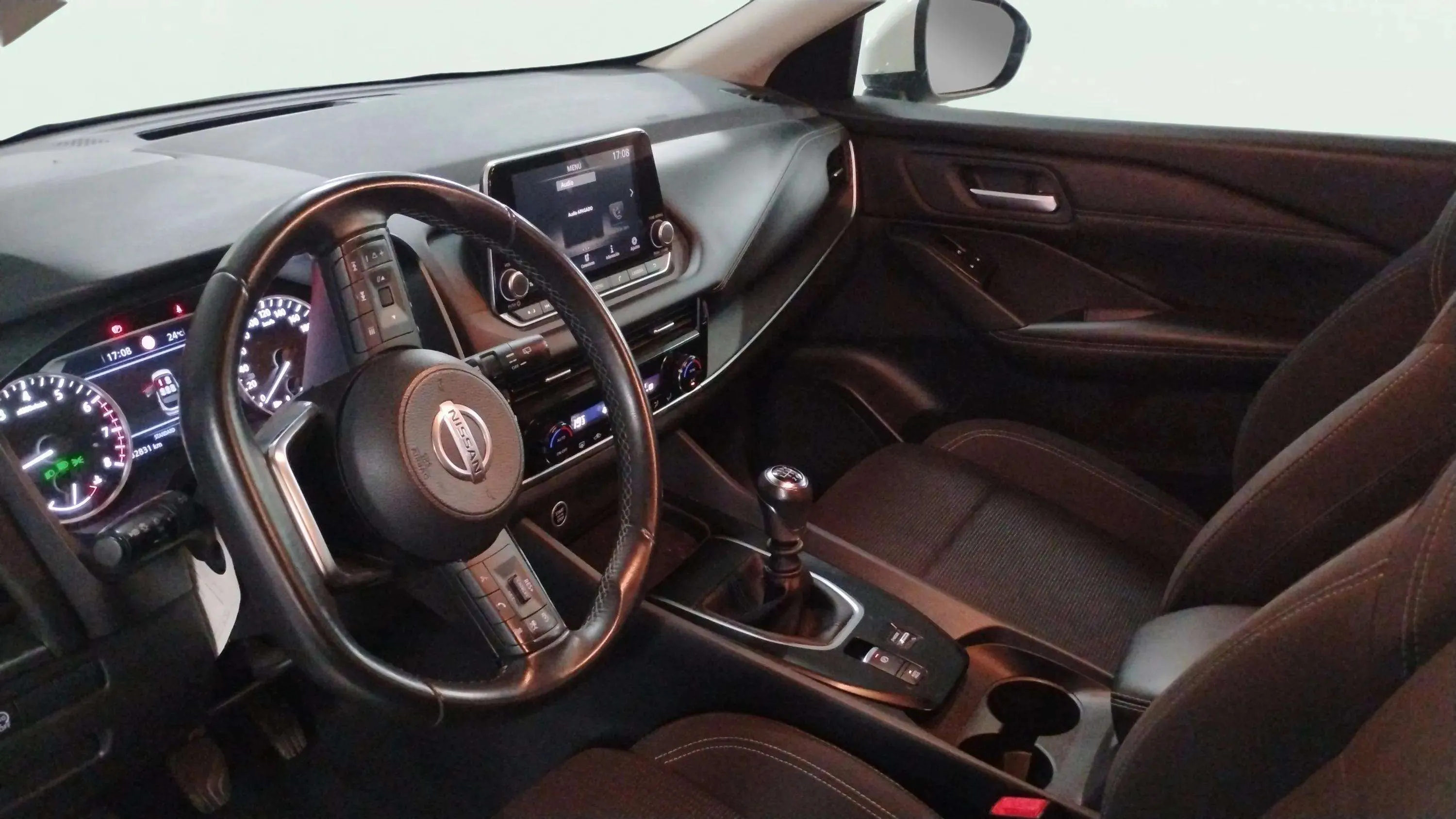 Nissan Qashqai DIG-T mHEV 4x2 Acenta - foto 6