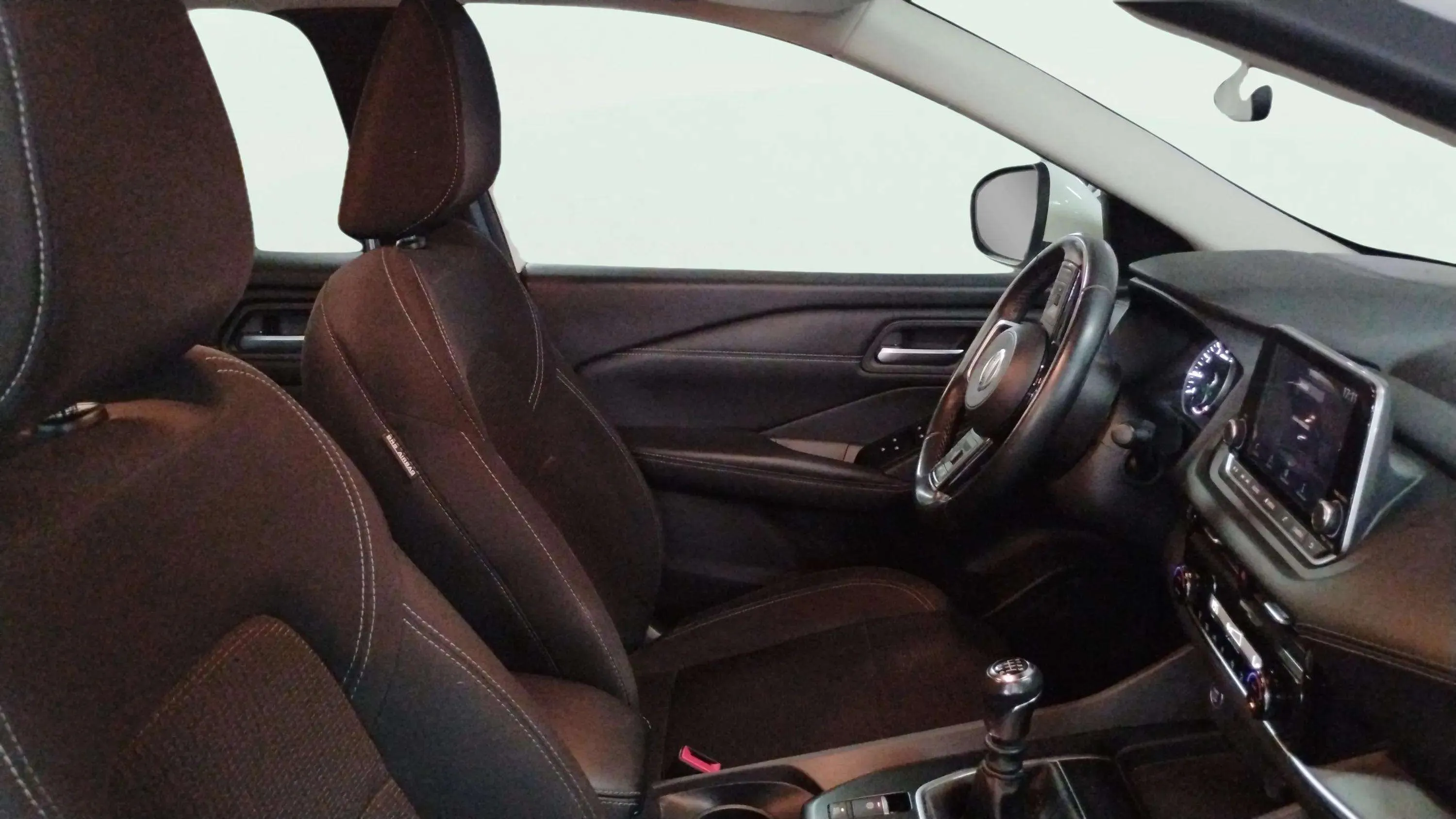 Nissan Qashqai DIG-T mHEV 4x2 Acenta - foto 9