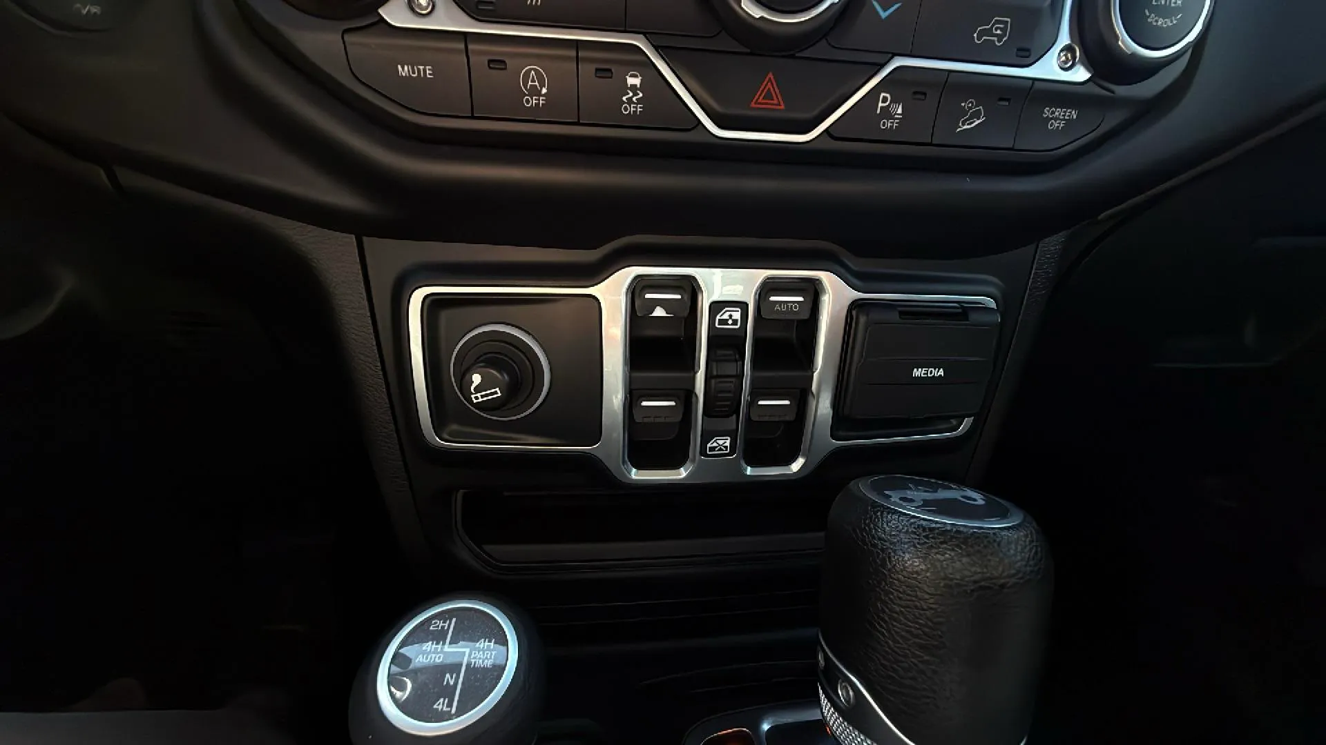 Jeep Wrangler Sport 2.2 CRD - foto 18