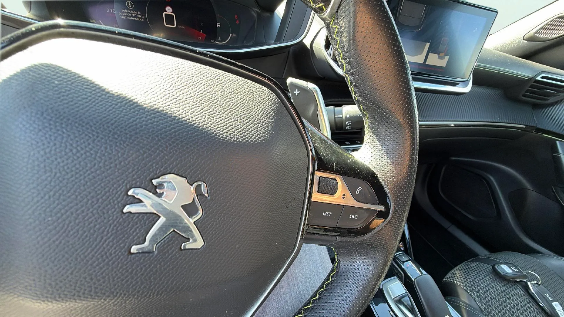 Peugeot 2008 GT Pack PureTech 130 EAT8 - foto 21