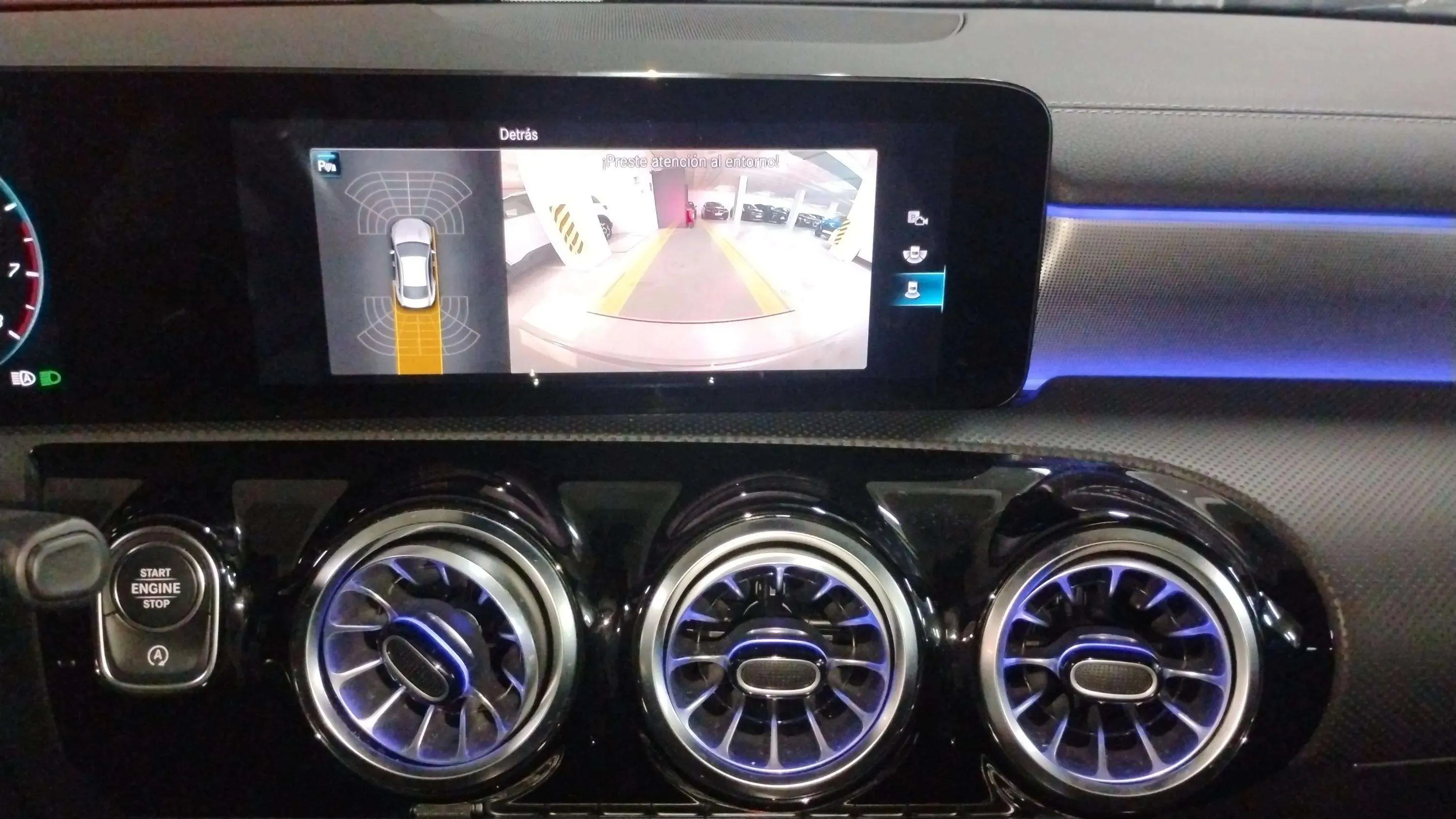 Mercedes-Benz CLA 200 - foto 16