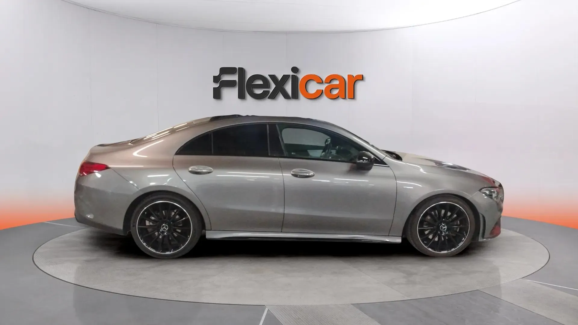 Mercedes-Benz CLA 200 - foto 3