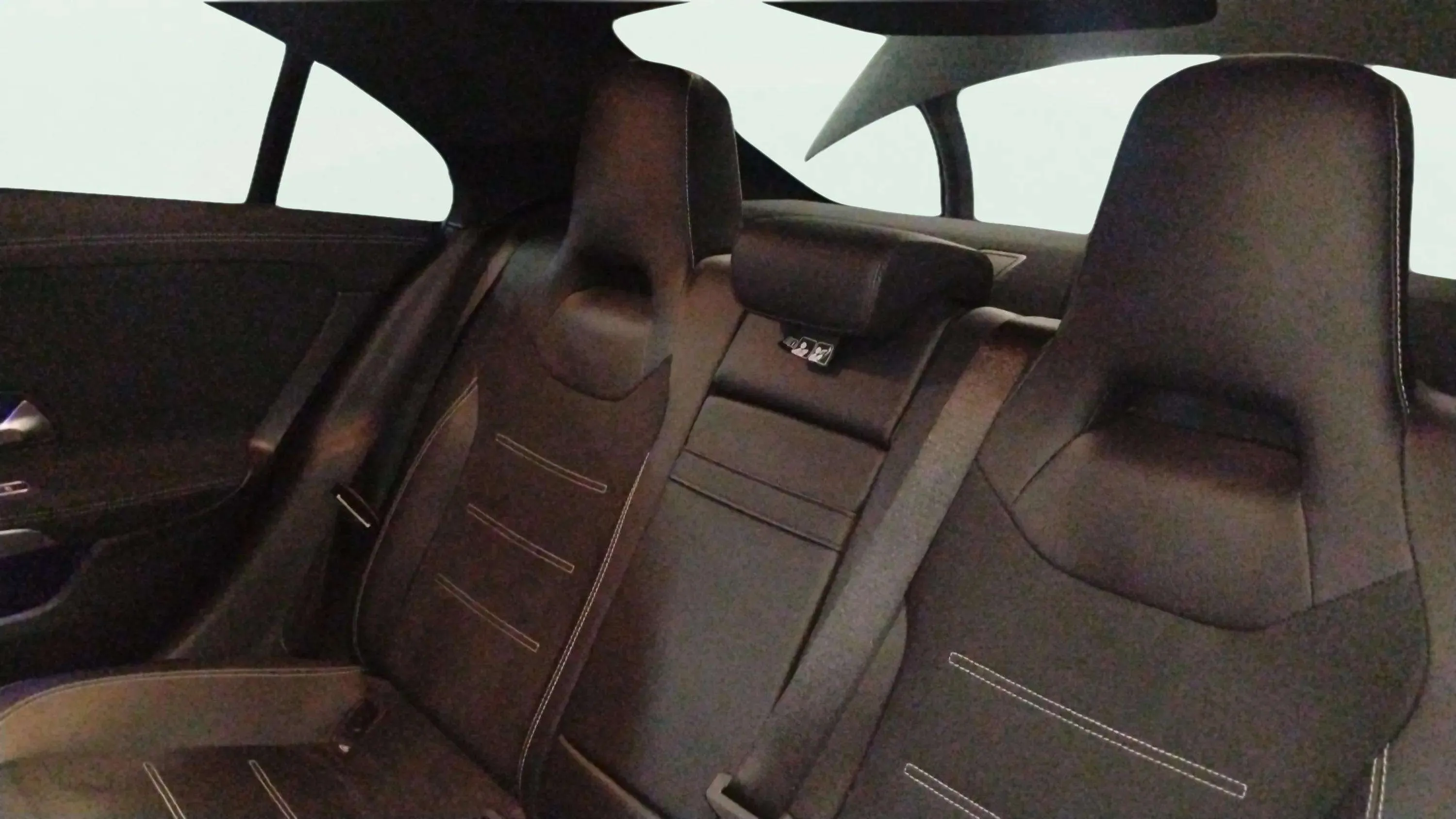 Mercedes-Benz CLA 200 - foto 26