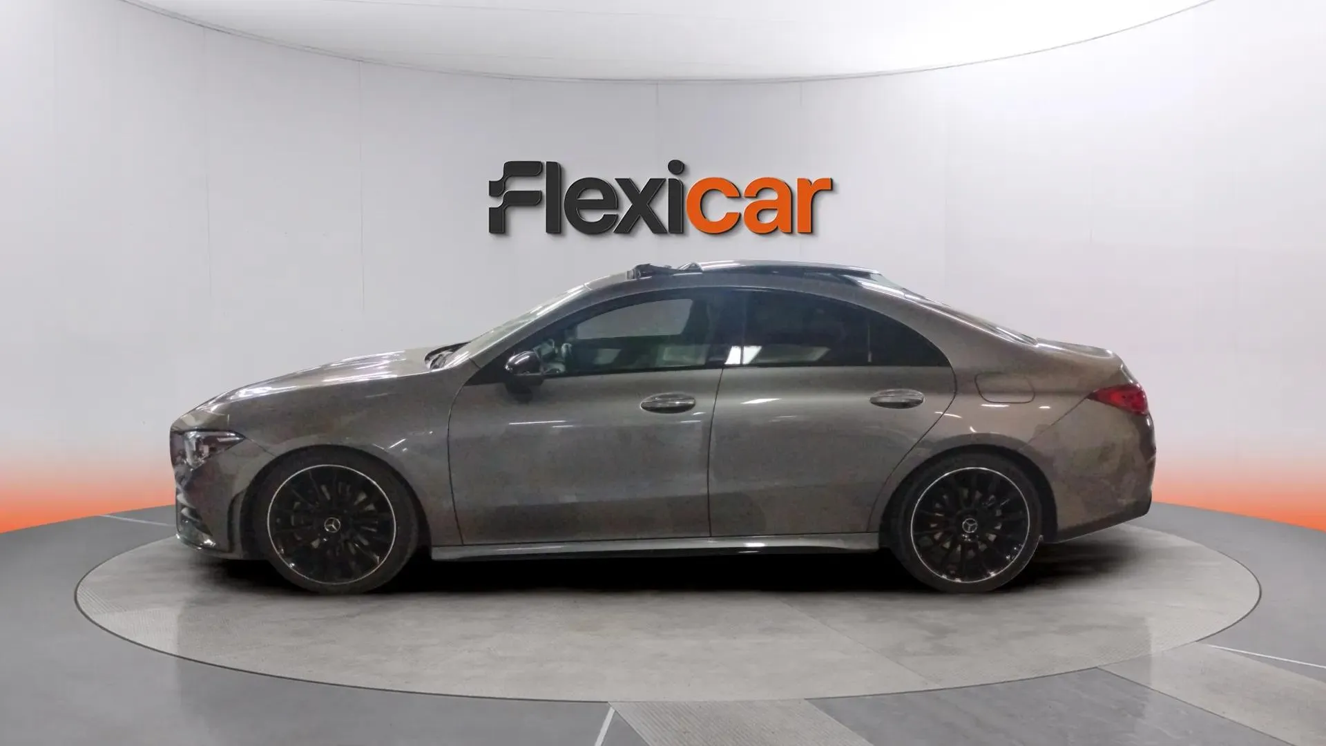 Mercedes-Benz CLA 200 - foto 5