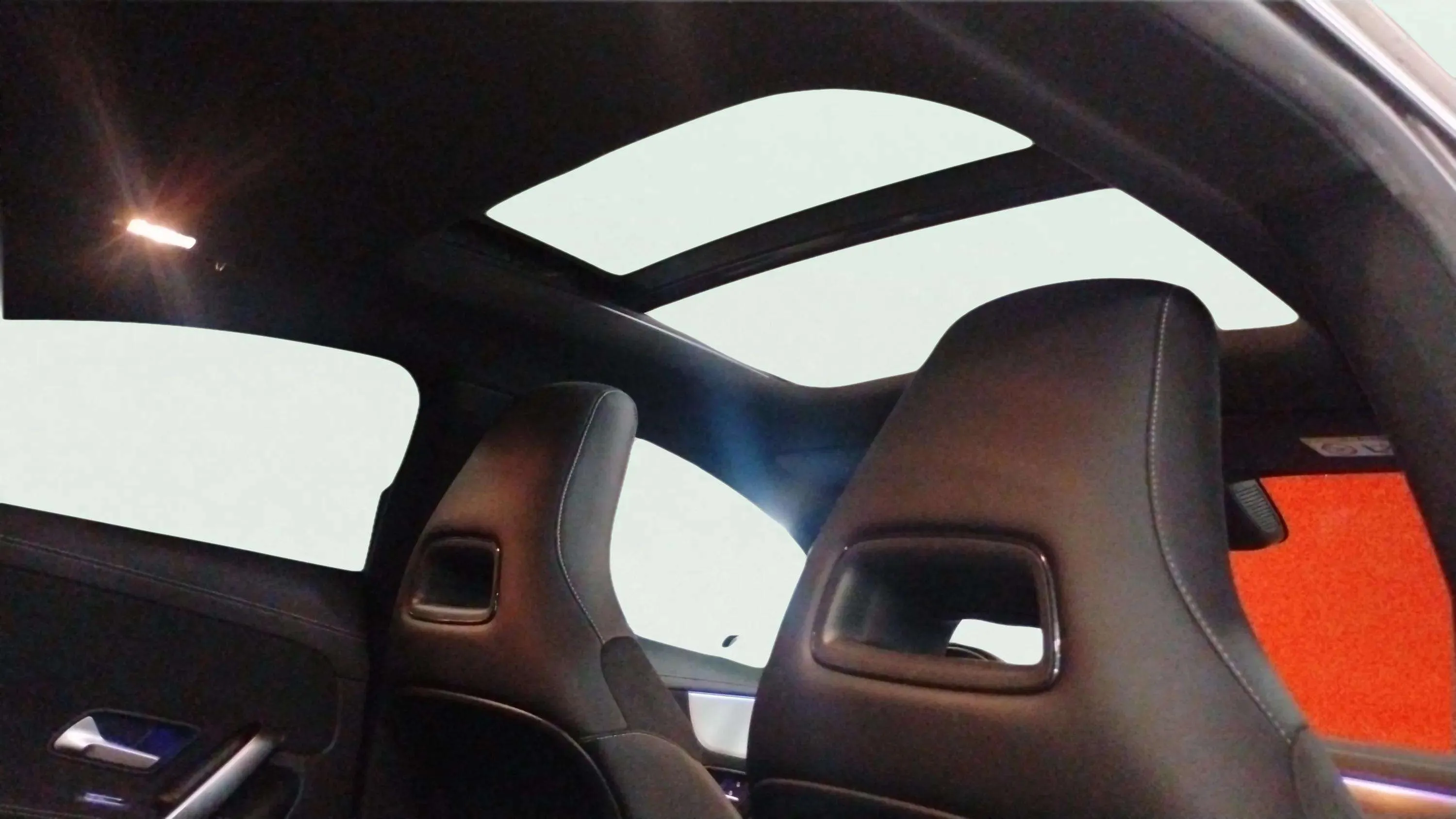 Mercedes-Benz CLA 200 - foto 19