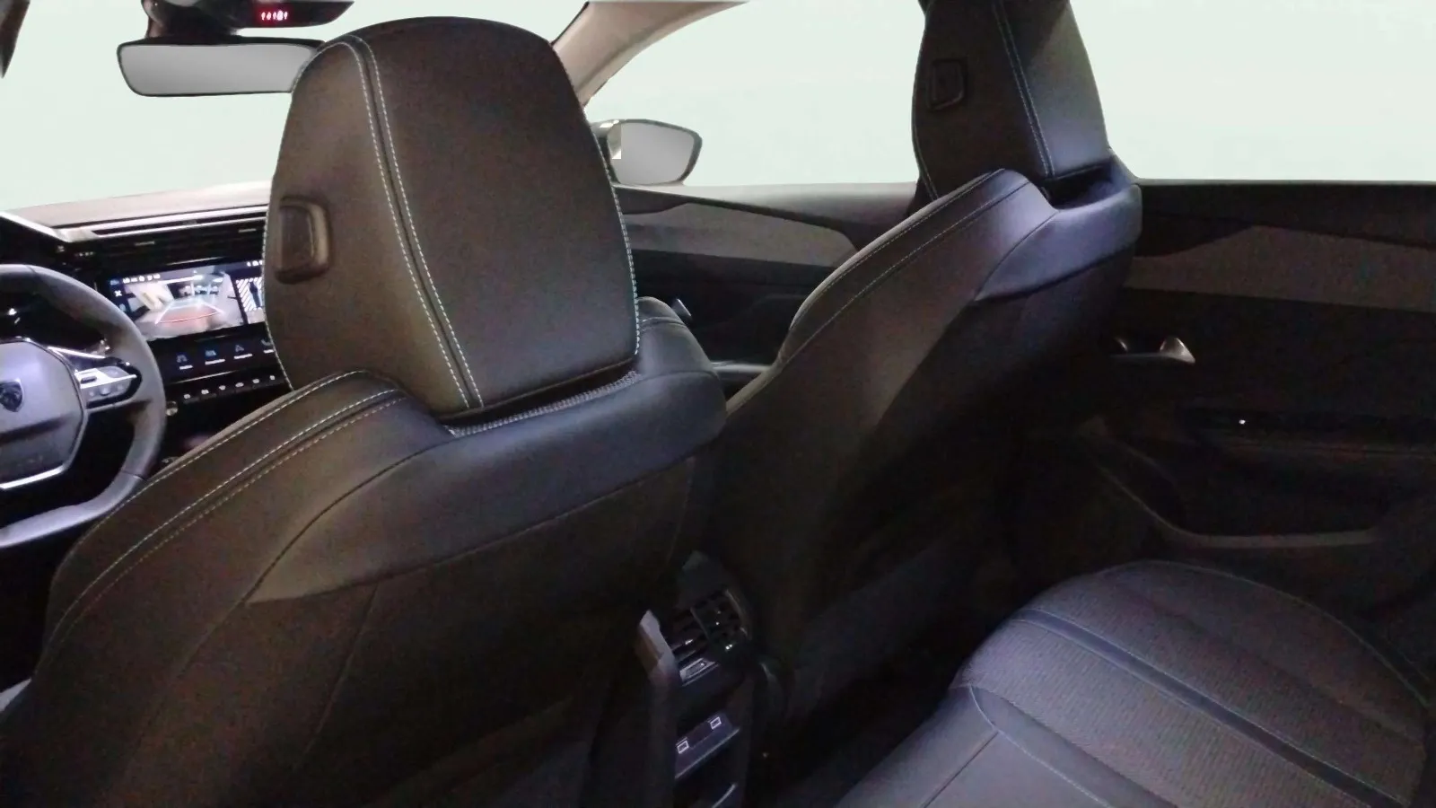 Peugeot 308 Allure PureTech 130 - foto 26