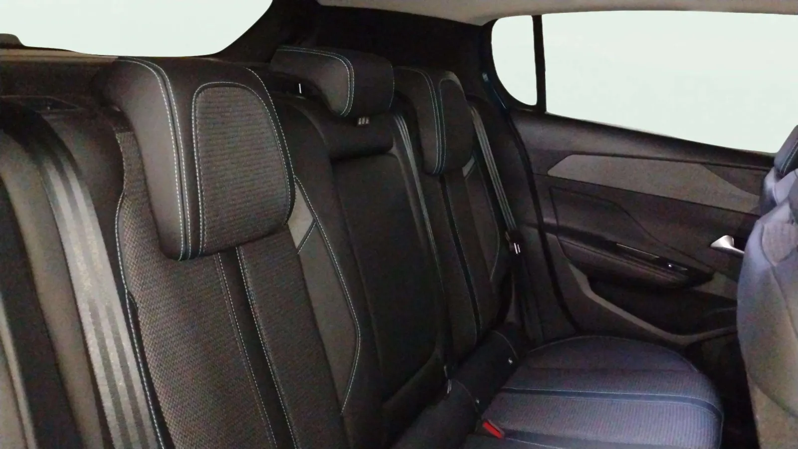 Peugeot 308 Allure PureTech 130 - foto 16