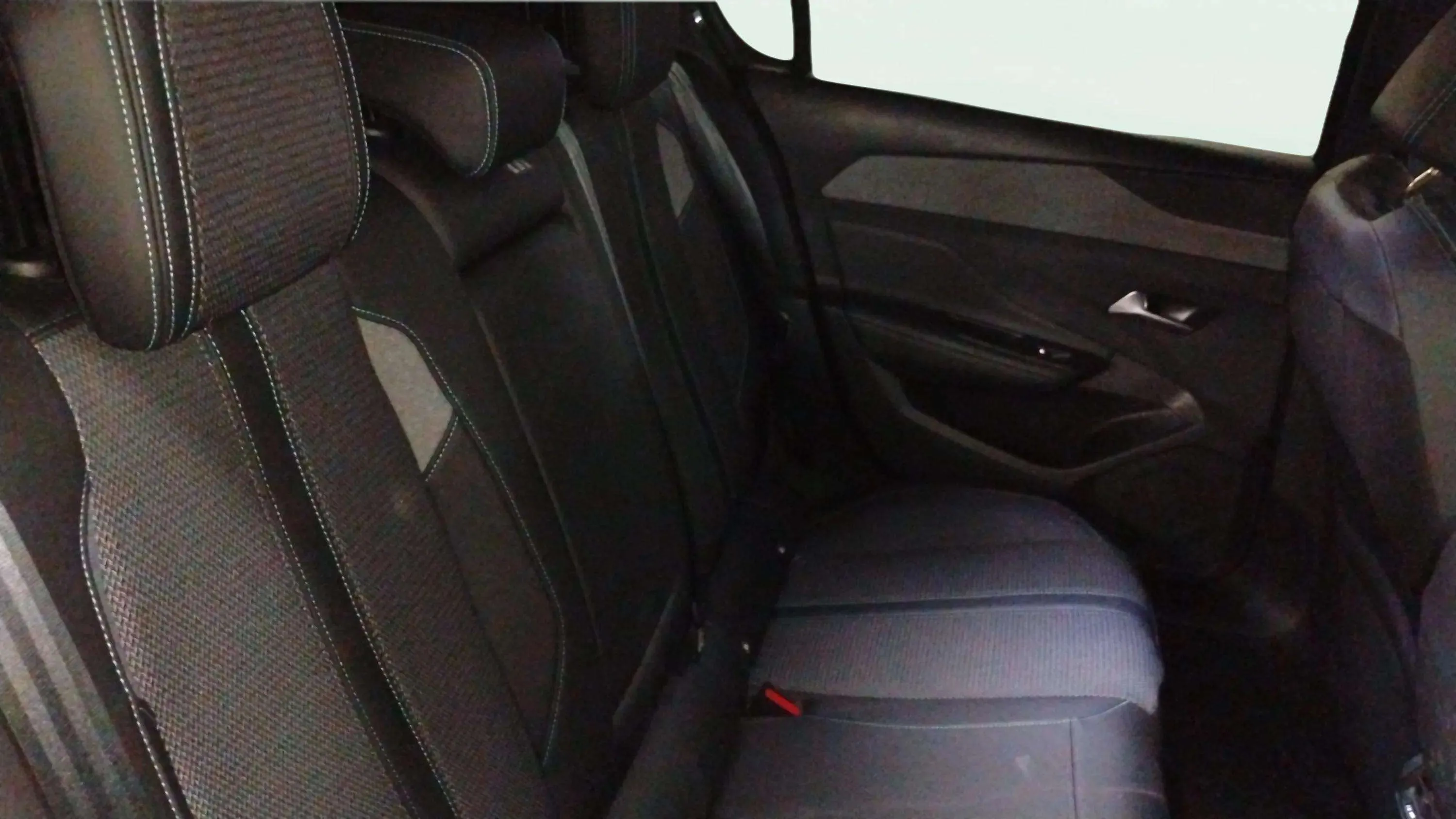 Peugeot 308 Active Pack PureTech 130 EAT8 - foto 17