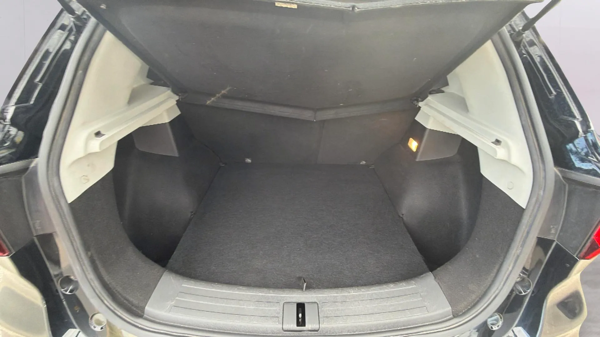 MG ZS 1.0T Luxury - foto 12