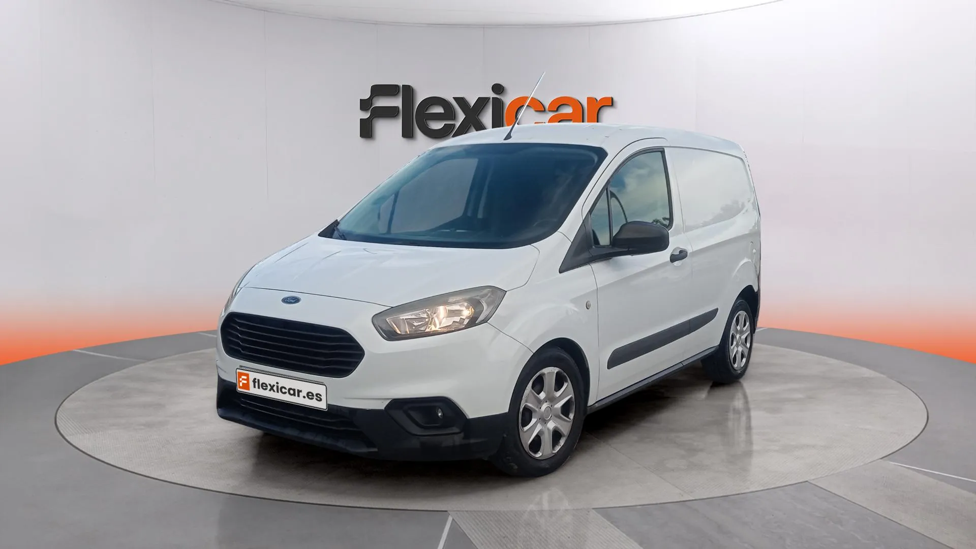Ford Tourneo Courier 1.5 TDCi Ambiente - foto 3