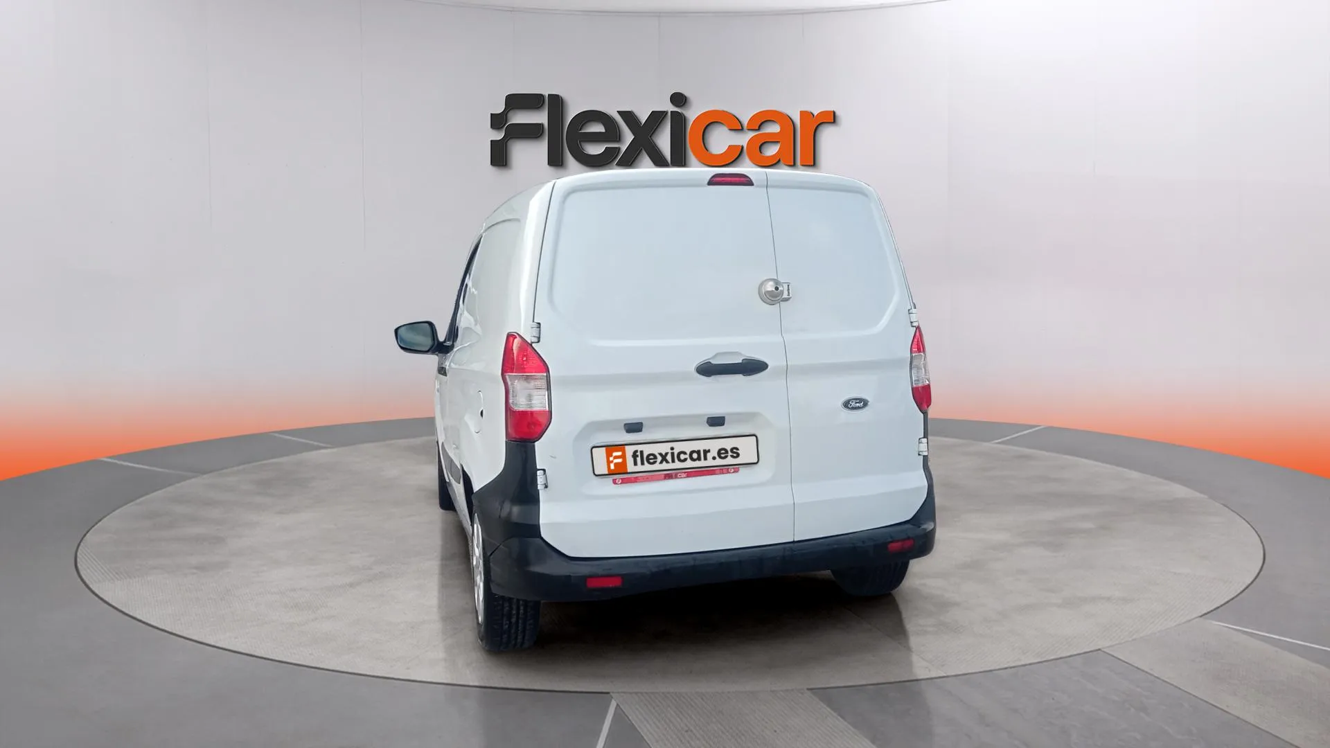 Ford Tourneo Courier 1.5 TDCi Ambiente - foto 9